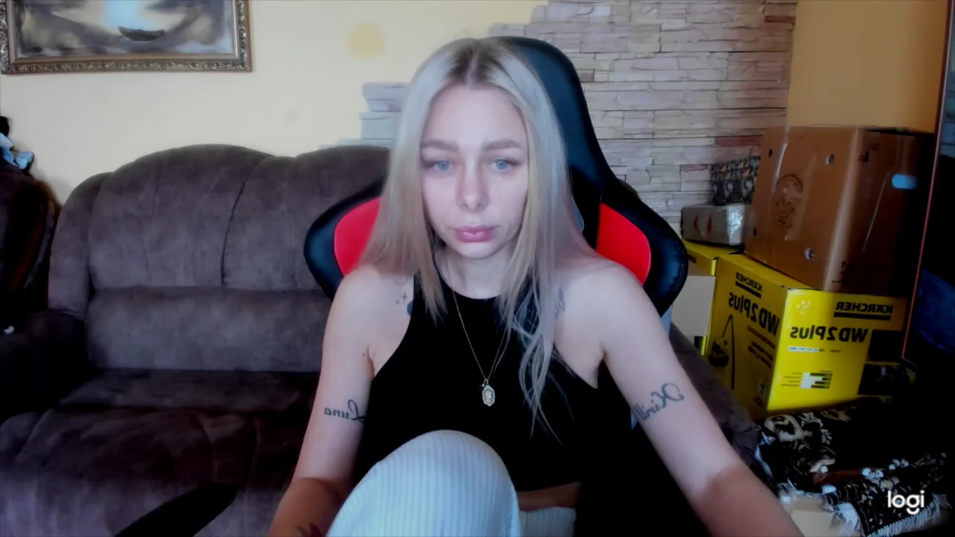 Gallery image thumbnail from YourPupsik's myfreecams stream on, 05/04/2025, 09:35 image 11 of 20
