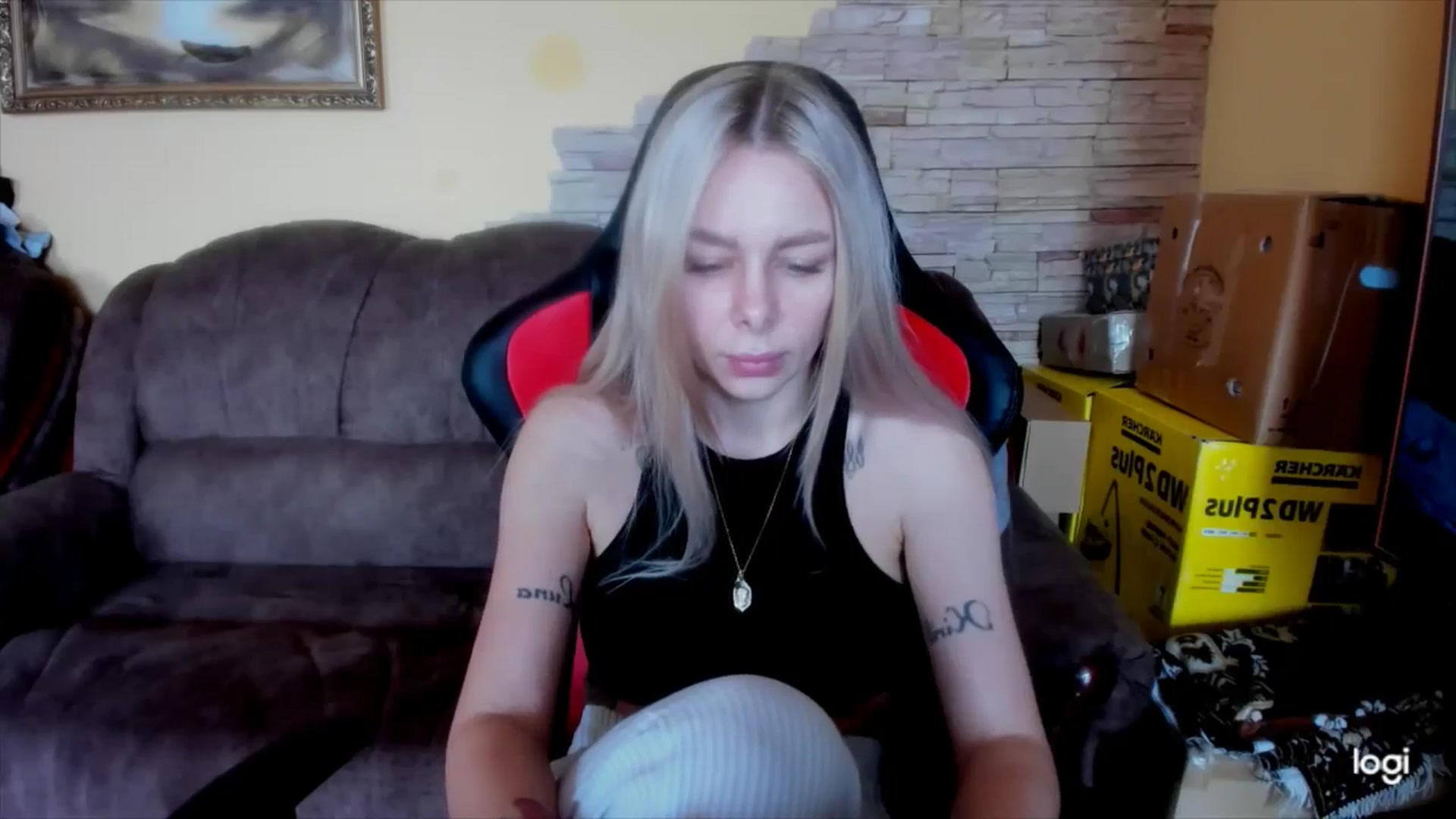 Gallery image thumbnail from YourPupsik's myfreecams stream on, 05/04/2025, 09:35 image 15 of 20