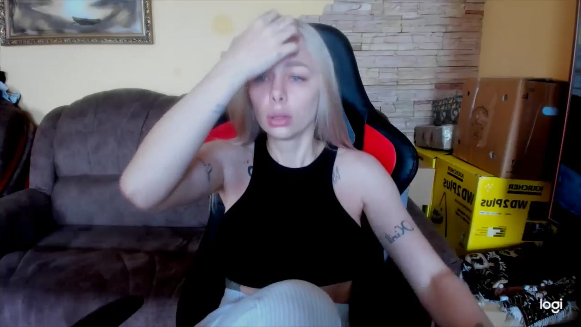 Gallery image thumbnail from YourPupsik's myfreecams stream on, 05/04/2025, 09:35 image 6 of 20