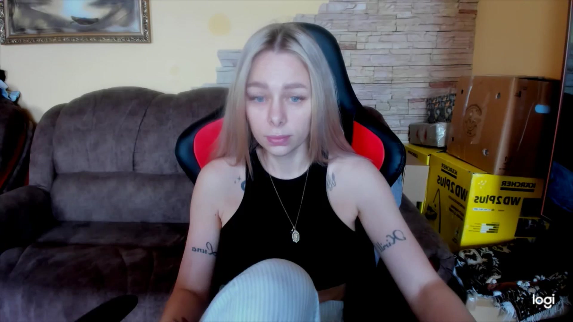 Gallery image thumbnail from YourPupsik's myfreecams stream on, 05/04/2025, 09:35 image 8 of 20