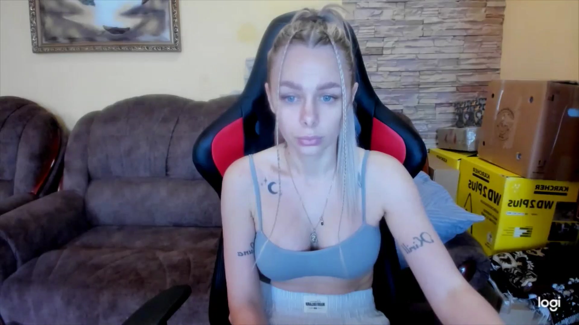 Gallery image thumbnail from YourPupsik's myfreecams stream on, 05/05/2025, 08:34 image 11 of 20