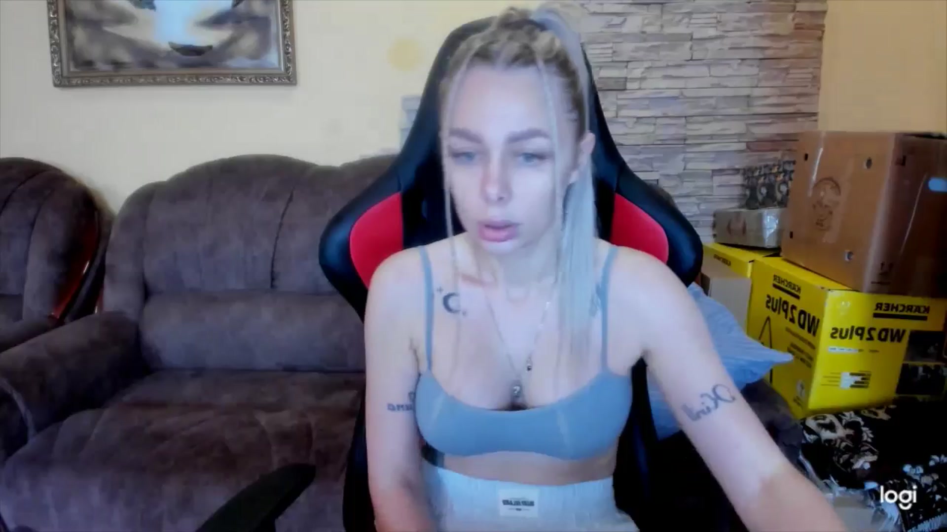 Gallery image thumbnail from YourPupsik's myfreecams stream on, 05/05/2025, 08:34 image 6 of 20