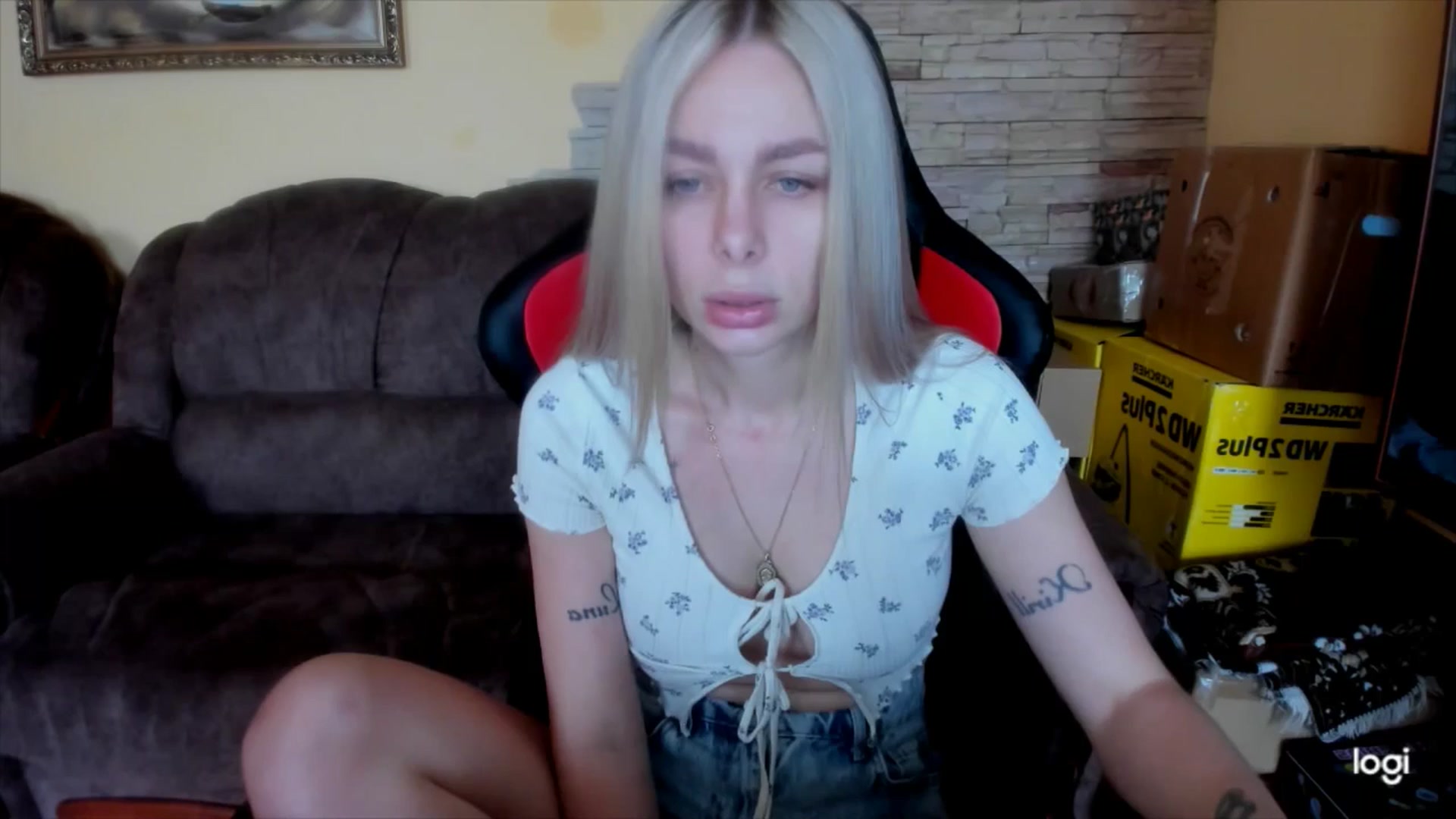 Gallery image thumbnail from YourPupsik's myfreecams stream on, 05/06/2025, 08:52 image 14 of 20