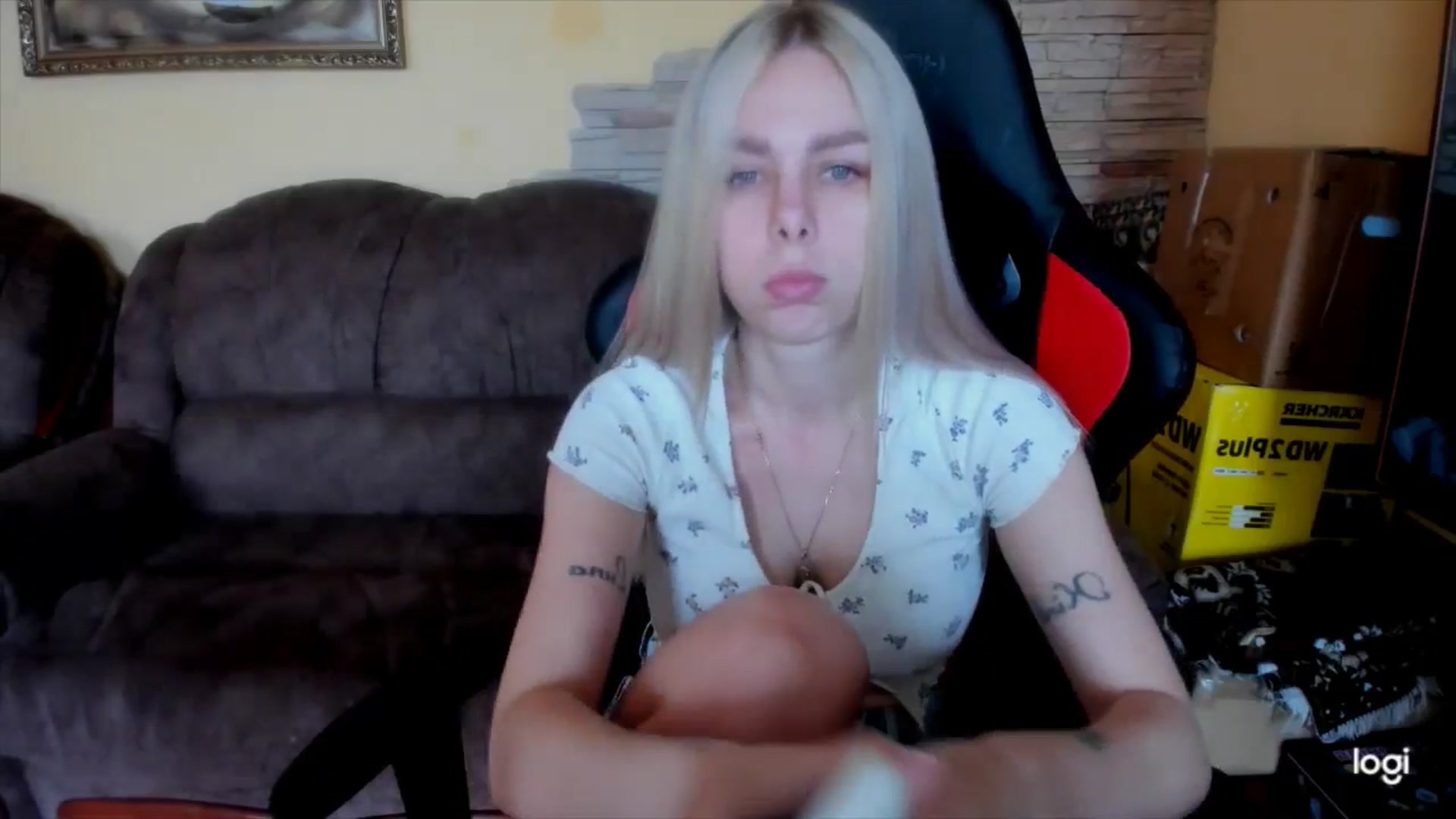 Gallery image thumbnail from YourPupsik's myfreecams stream on, 05/06/2025, 08:52 image 4 of 20
