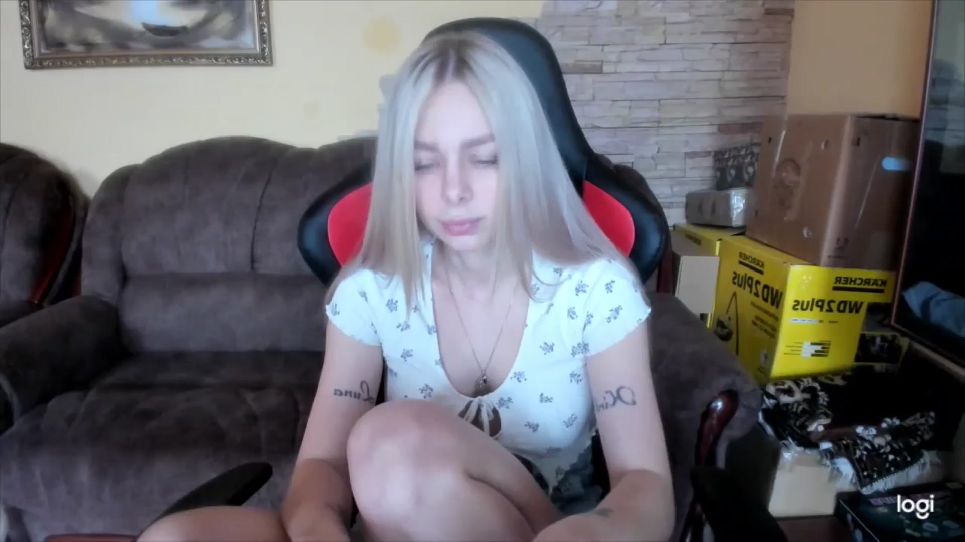 Gallery image thumbnail from YourPupsik's myfreecams stream on, 05/06/2025, 11:37 image 20 of 20