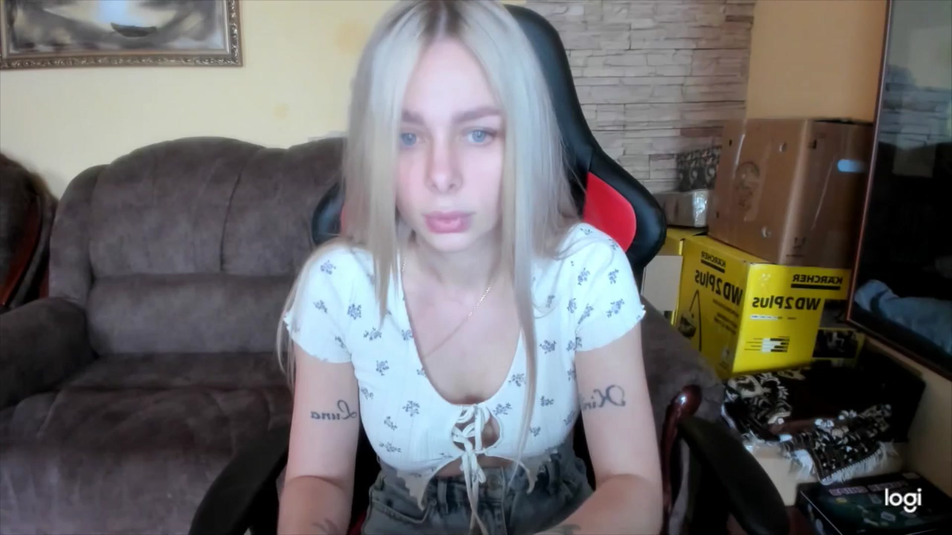 Gallery image thumbnail from YourPupsik's myfreecams stream on, 05/06/2025, 11:37 image 1 of 20