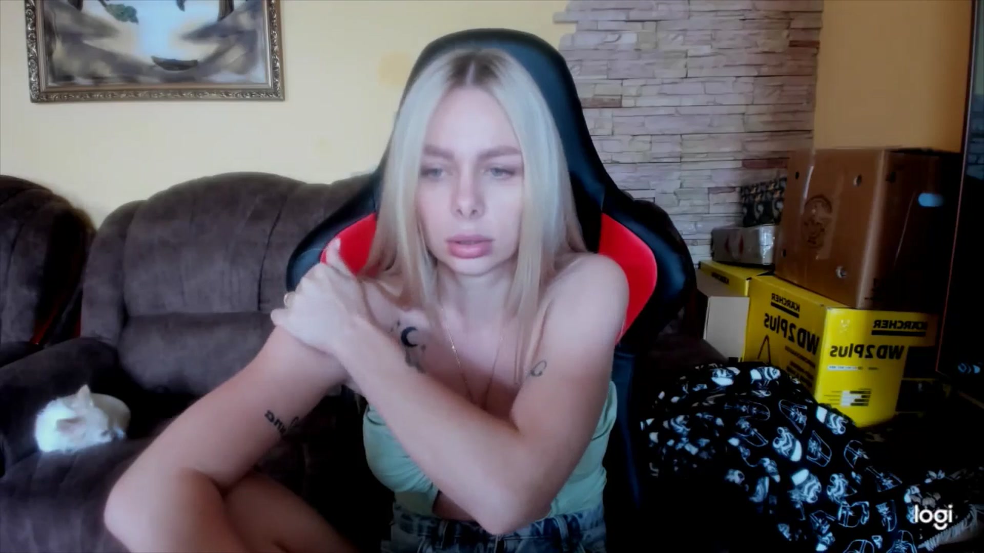 Gallery image thumbnail from YourPupsik's myfreecams stream on, 05/12/2025, 09:43 image 8 of 20