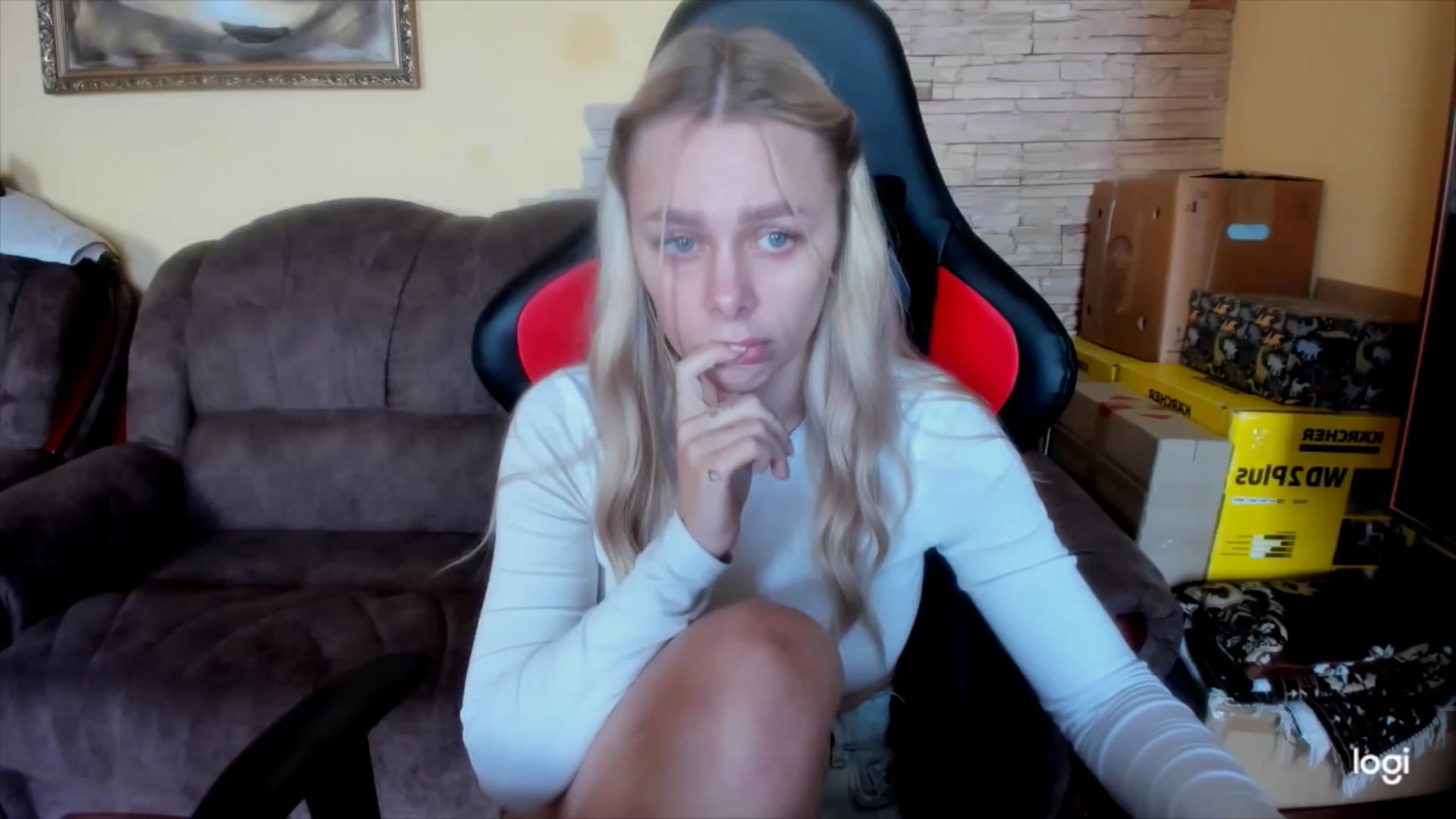 Gallery image thumbnail from YourPupsik's myfreecams stream on, 05/20/2025, 09:39 image 10 of 20