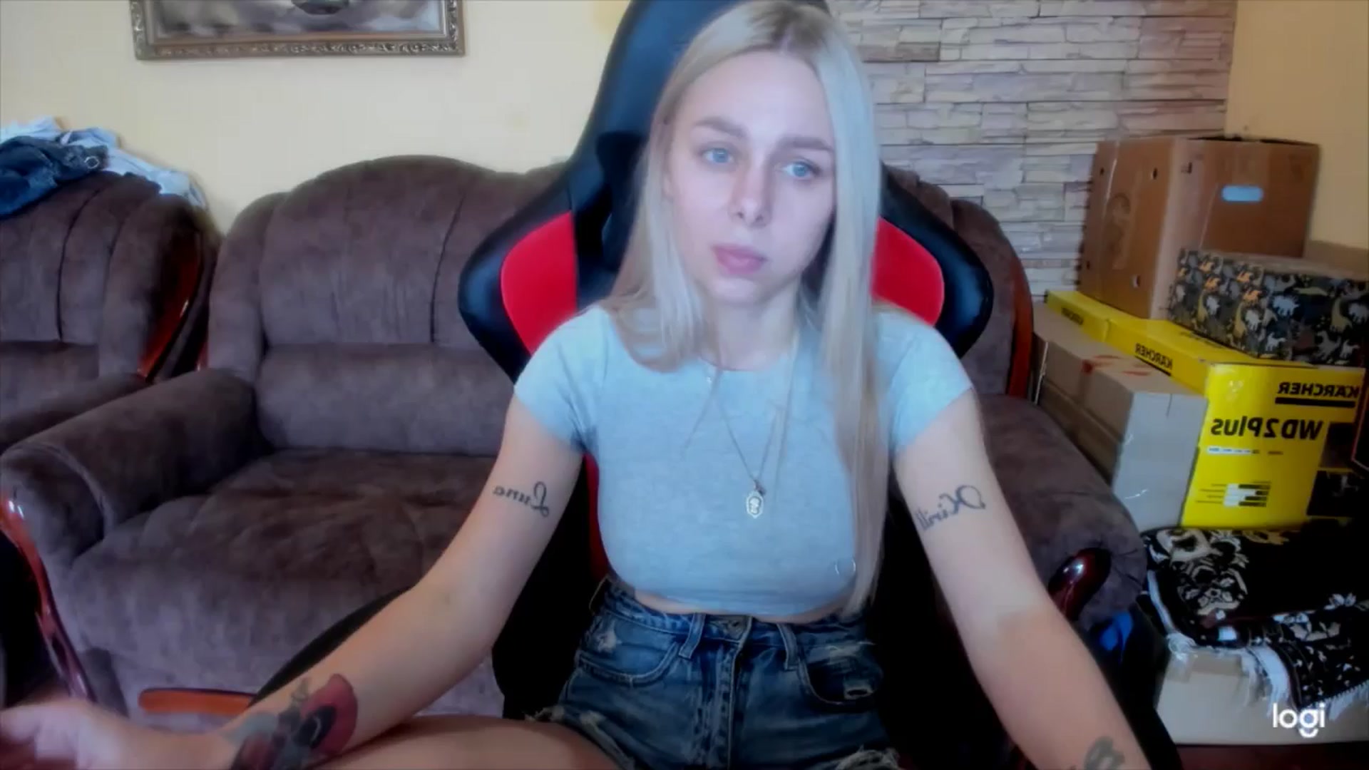 Gallery image thumbnail from YourPupsik's myfreecams stream on, 05/27/2025, 10:01 image 14 of 20