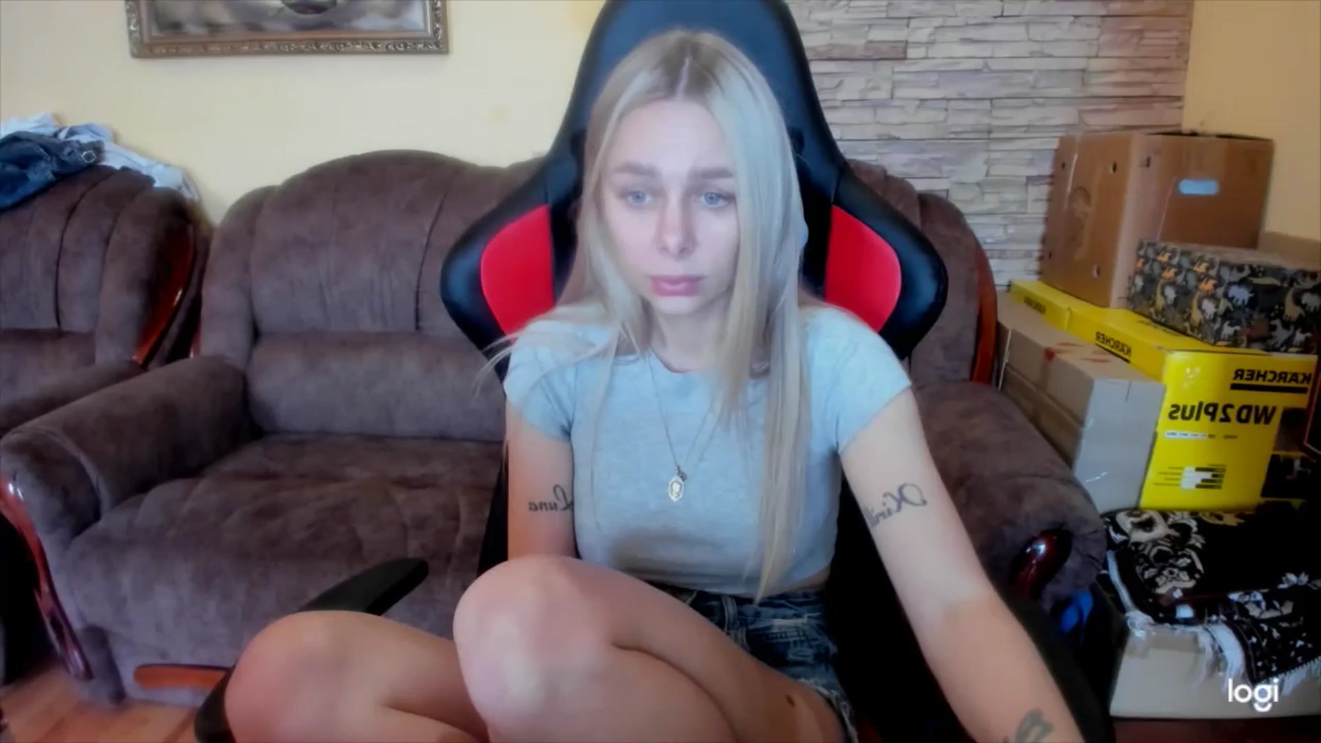 Gallery image thumbnail from YourPupsik's myfreecams stream on, 05/27/2025, 10:01 image 15 of 20