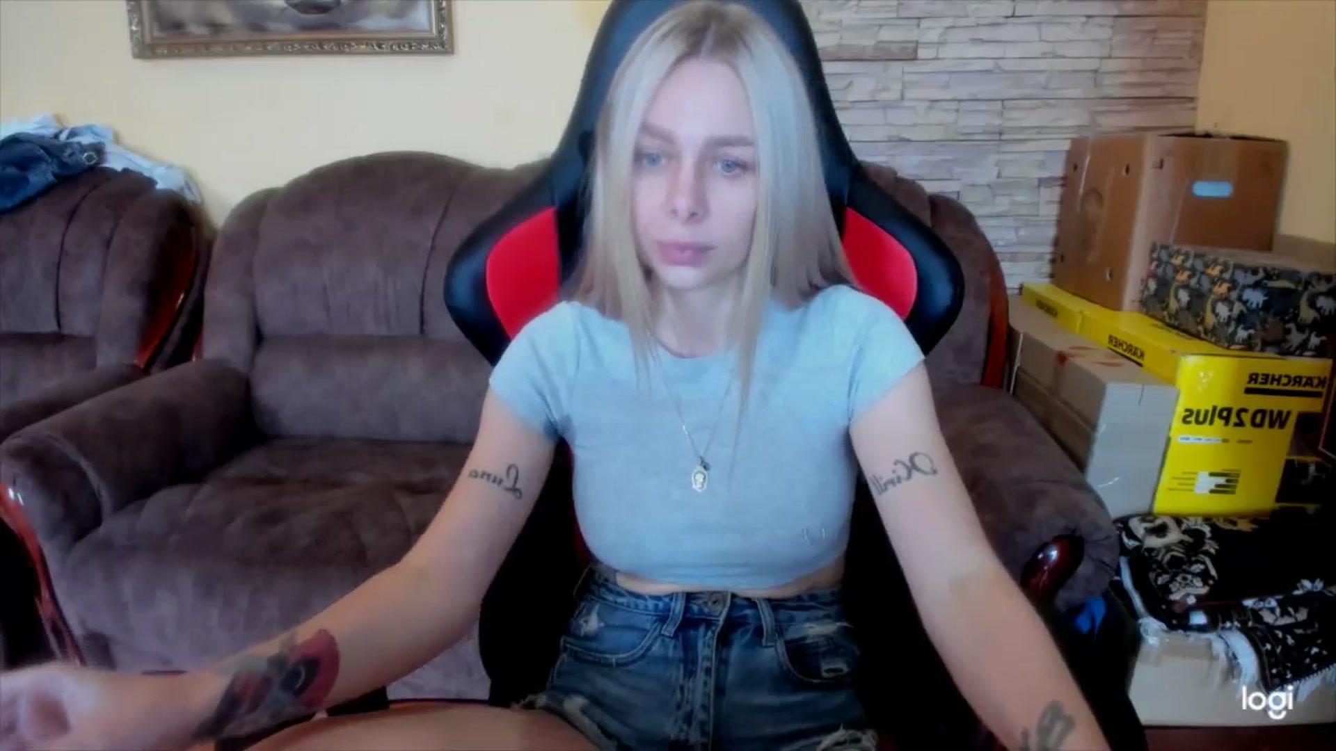 Gallery image thumbnail from YourPupsik's myfreecams stream on, 05/27/2025, 10:01 image 13 of 20