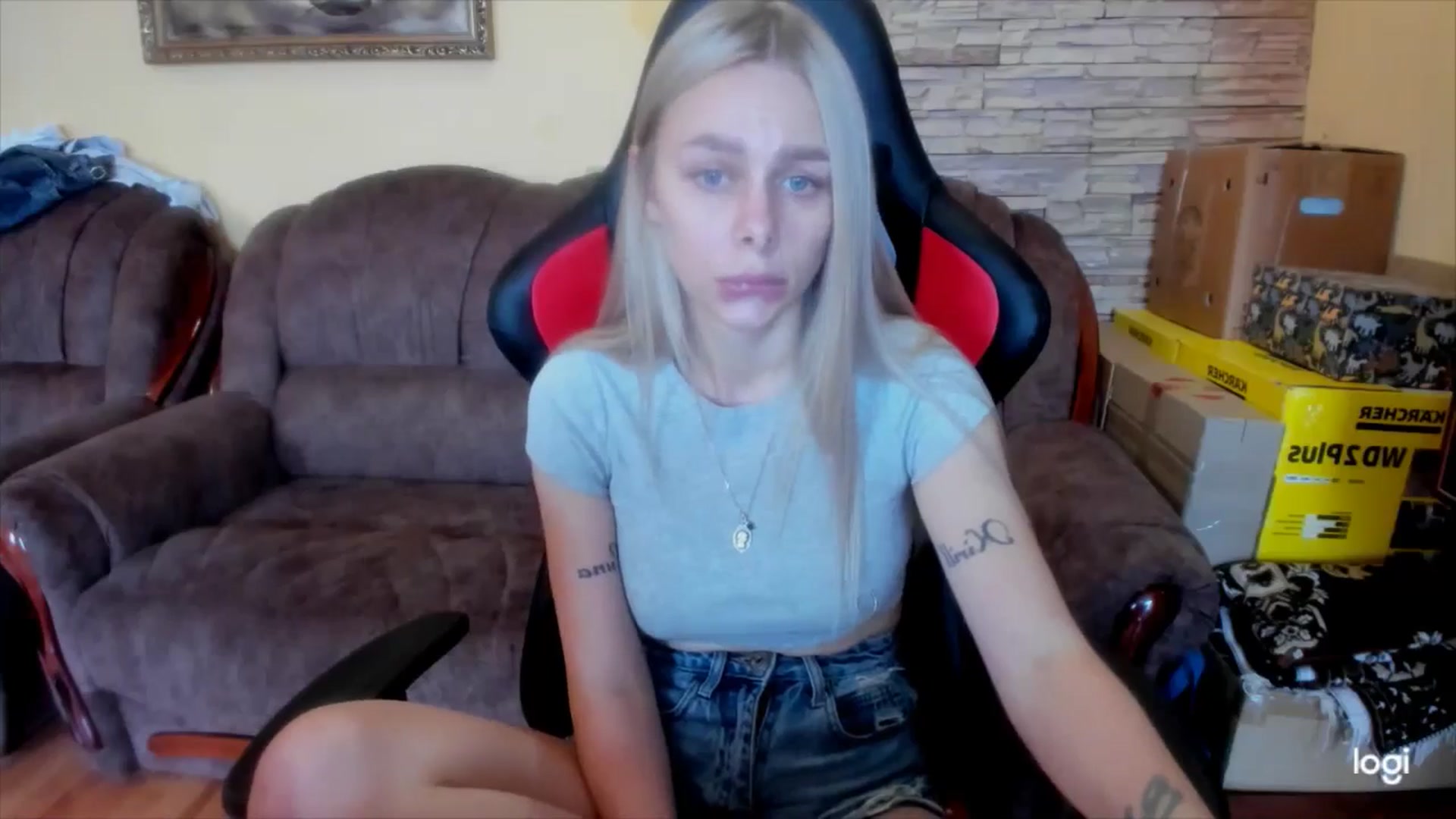 Gallery image thumbnail from YourPupsik's myfreecams stream on, 05/27/2025, 10:01 image 19 of 20