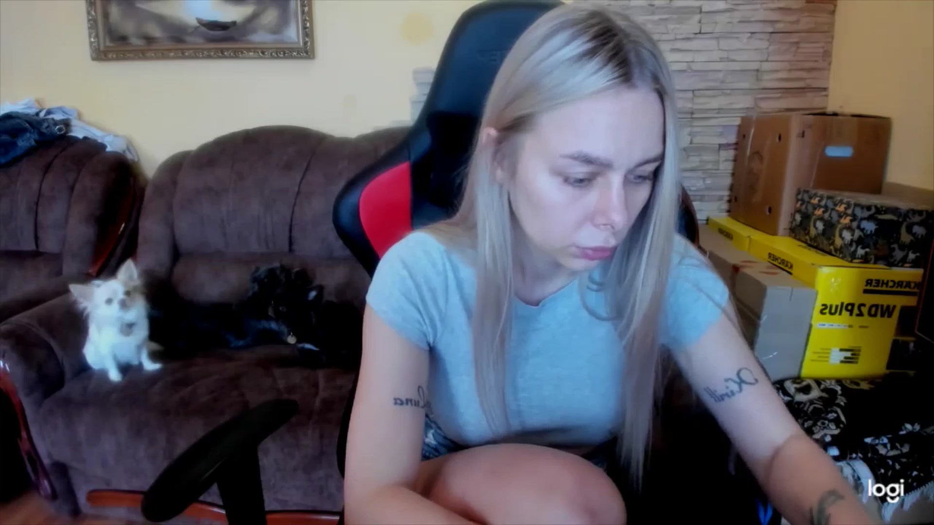 Gallery image thumbnail from YourPupsik's myfreecams stream on, 05/27/2025, 10:25 image 11 of 20