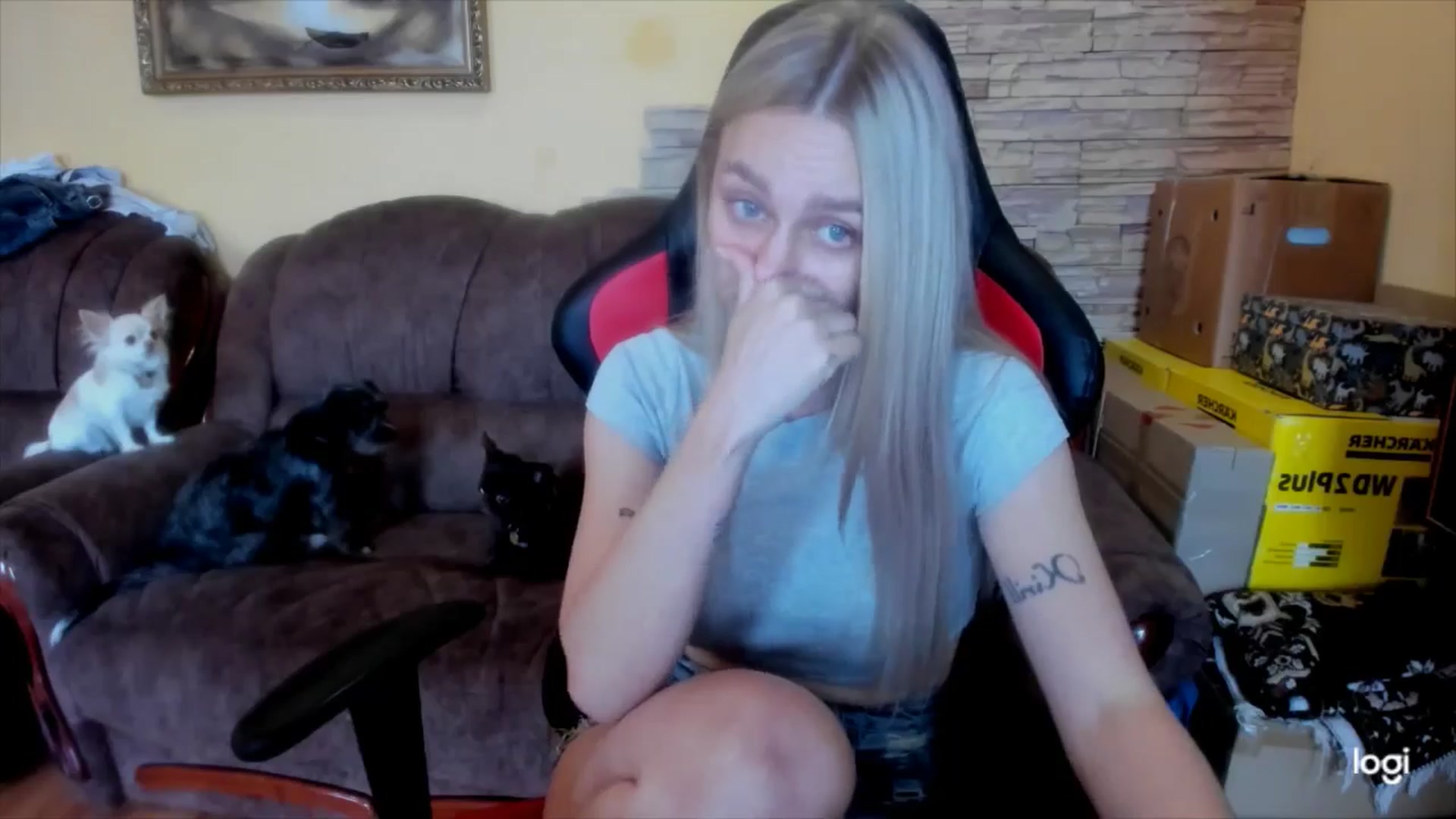 Gallery image thumbnail from YourPupsik's myfreecams stream on, 05/27/2025, 10:25 image 13 of 20
