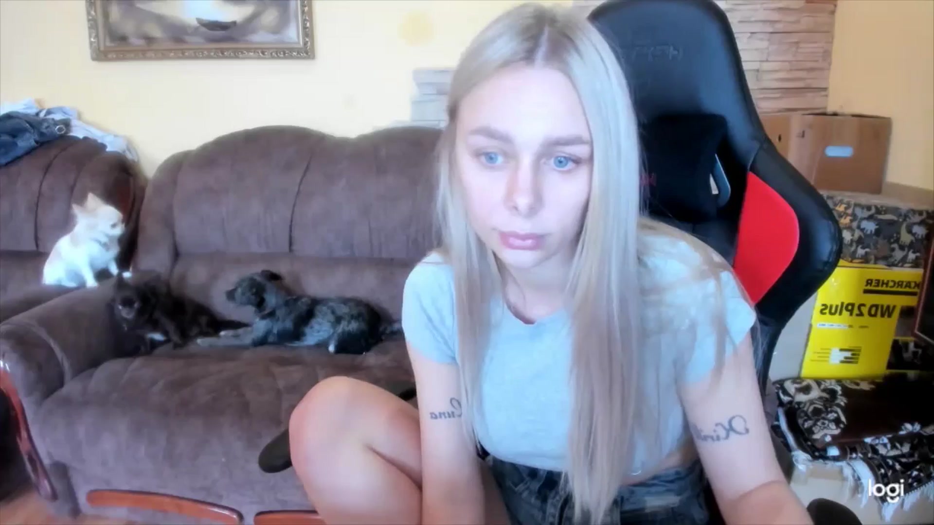 Gallery image thumbnail from YourPupsik's myfreecams stream on, 05/27/2025, 10:25 image 20 of 20