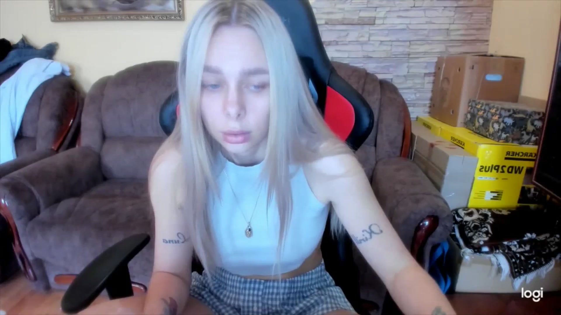 Gallery image thumbnail from YourPupsik's myfreecams stream on, 05/28/2025, 08:33 image 10 of 20