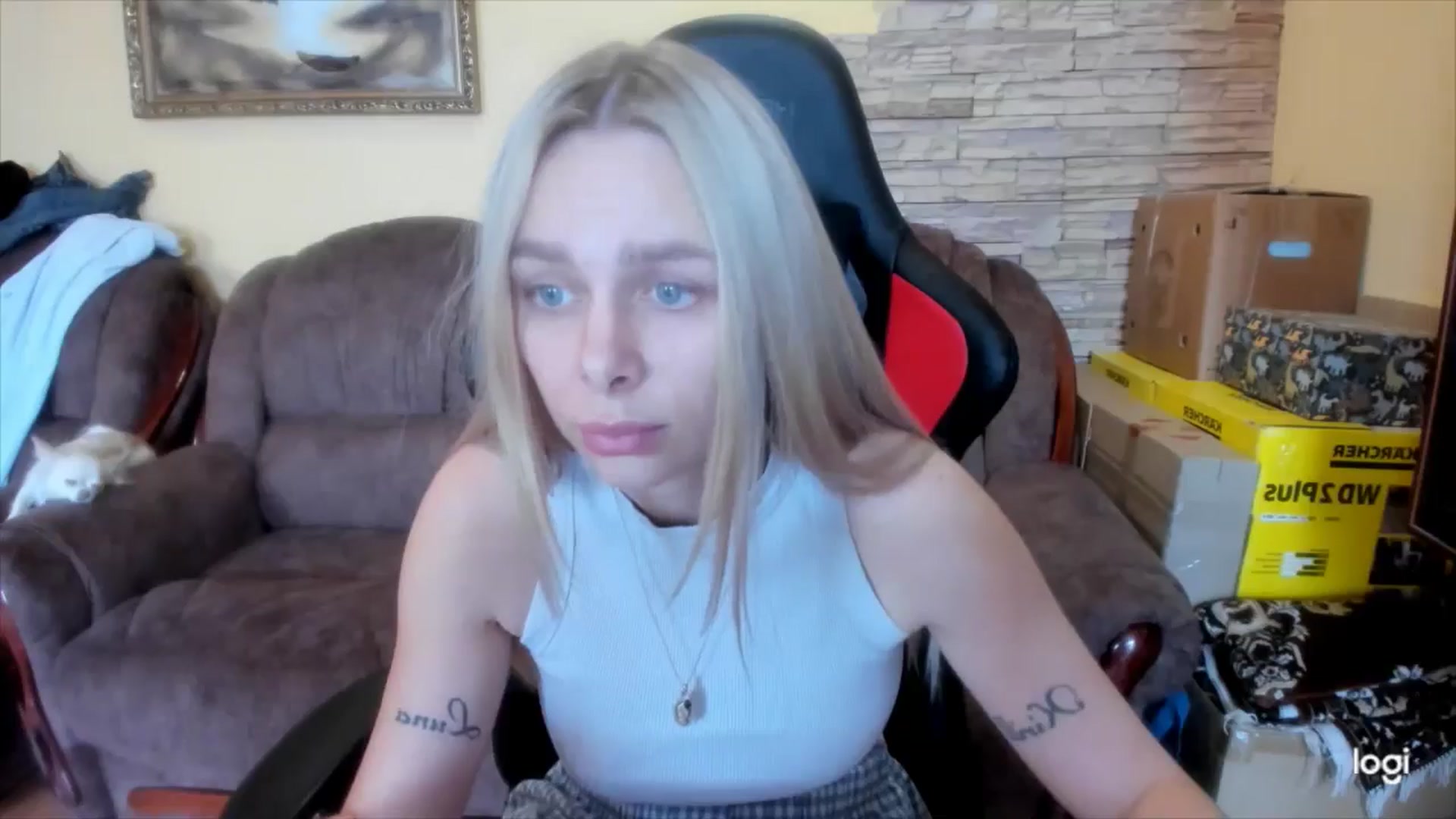 Gallery image thumbnail from YourPupsik's myfreecams stream on, 05/28/2025, 10:32 image 17 of 20