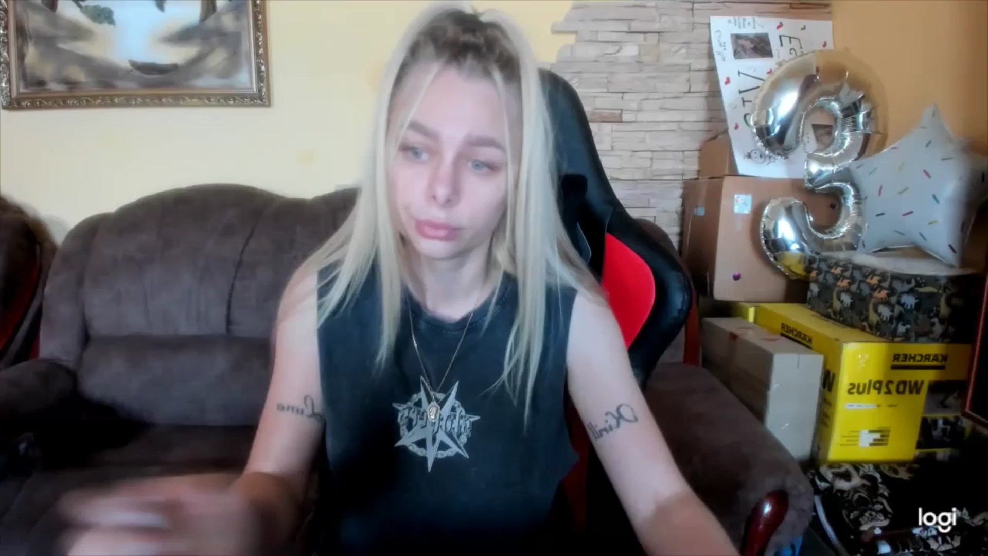 Gallery image thumbnail from YourPupsik's myfreecams stream on, 06/08/2025, 09:52 image 1 of 20