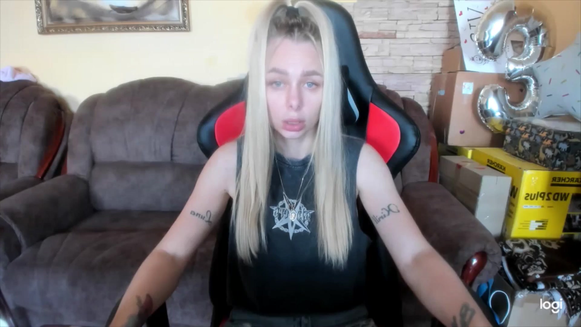 Gallery image thumbnail from YourPupsik's myfreecams stream on, 06/08/2025, 09:52 image 15 of 20