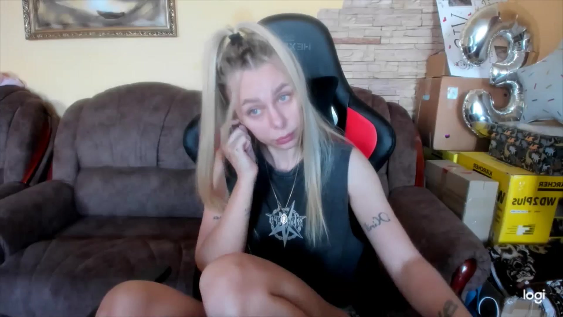 Gallery image thumbnail from YourPupsik's myfreecams stream on, 06/08/2025, 09:52 image 9 of 20