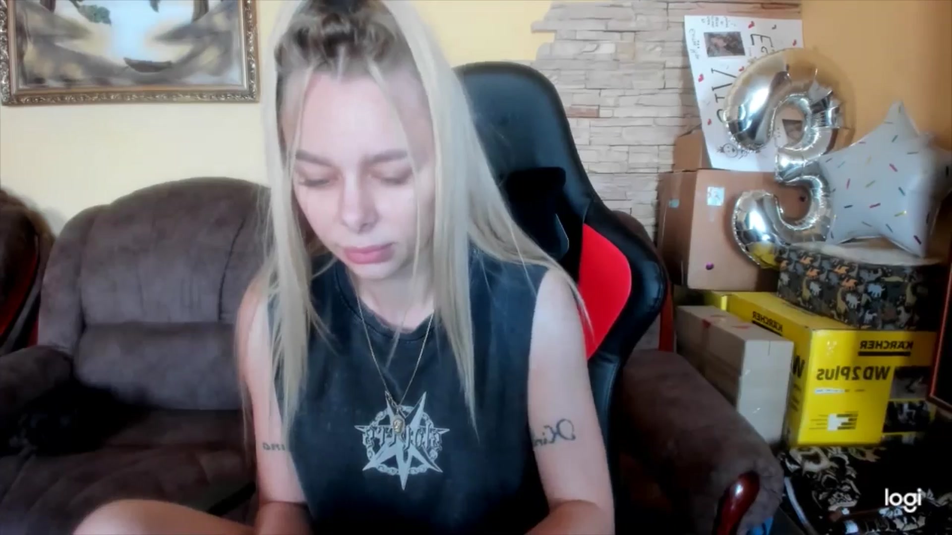 Gallery image thumbnail from YourPupsik's myfreecams stream on, 06/08/2025, 09:52 image 2 of 20