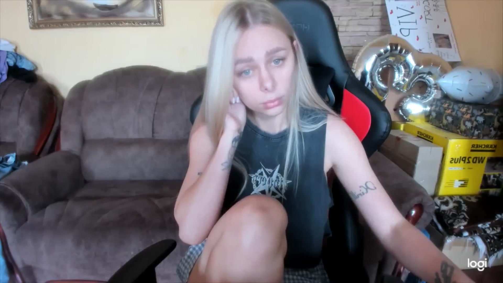 Gallery image thumbnail from YourPupsik's myfreecams stream on, 06/13/2025, 09:58 image 6 of 20