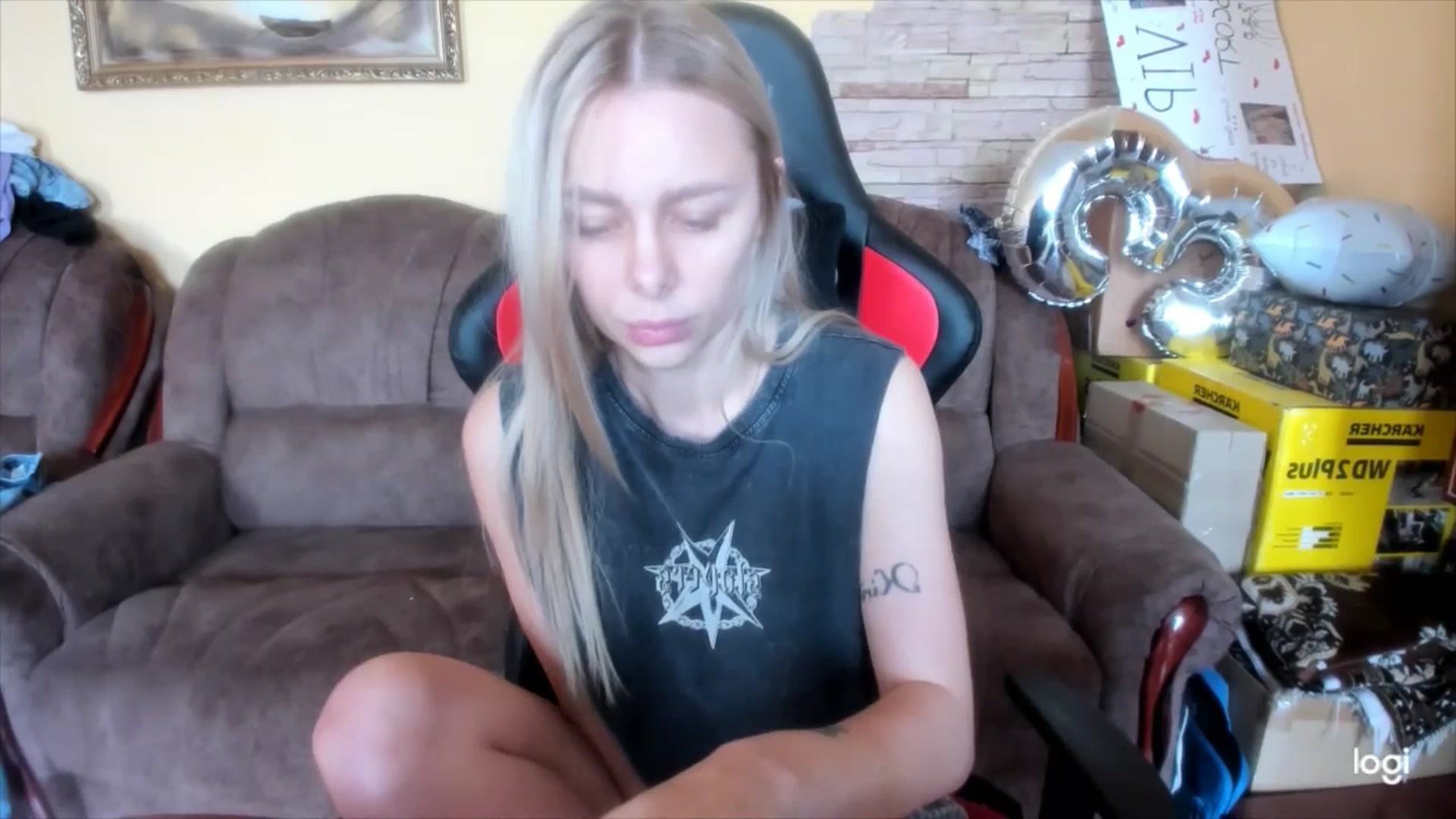 Gallery image thumbnail from YourPupsik's myfreecams stream on, 06/13/2025, 10:52 image 17 of 20