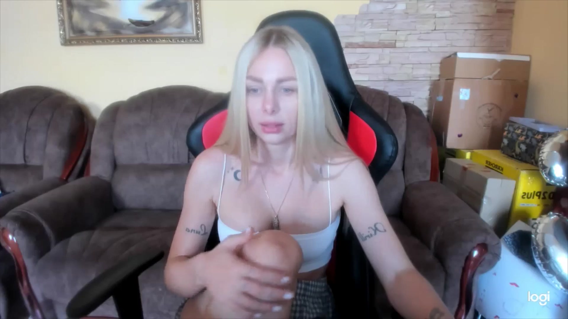 Gallery image thumbnail from YourPupsik's myfreecams stream on, 06/24/2025, 10:40 image 18 of 20