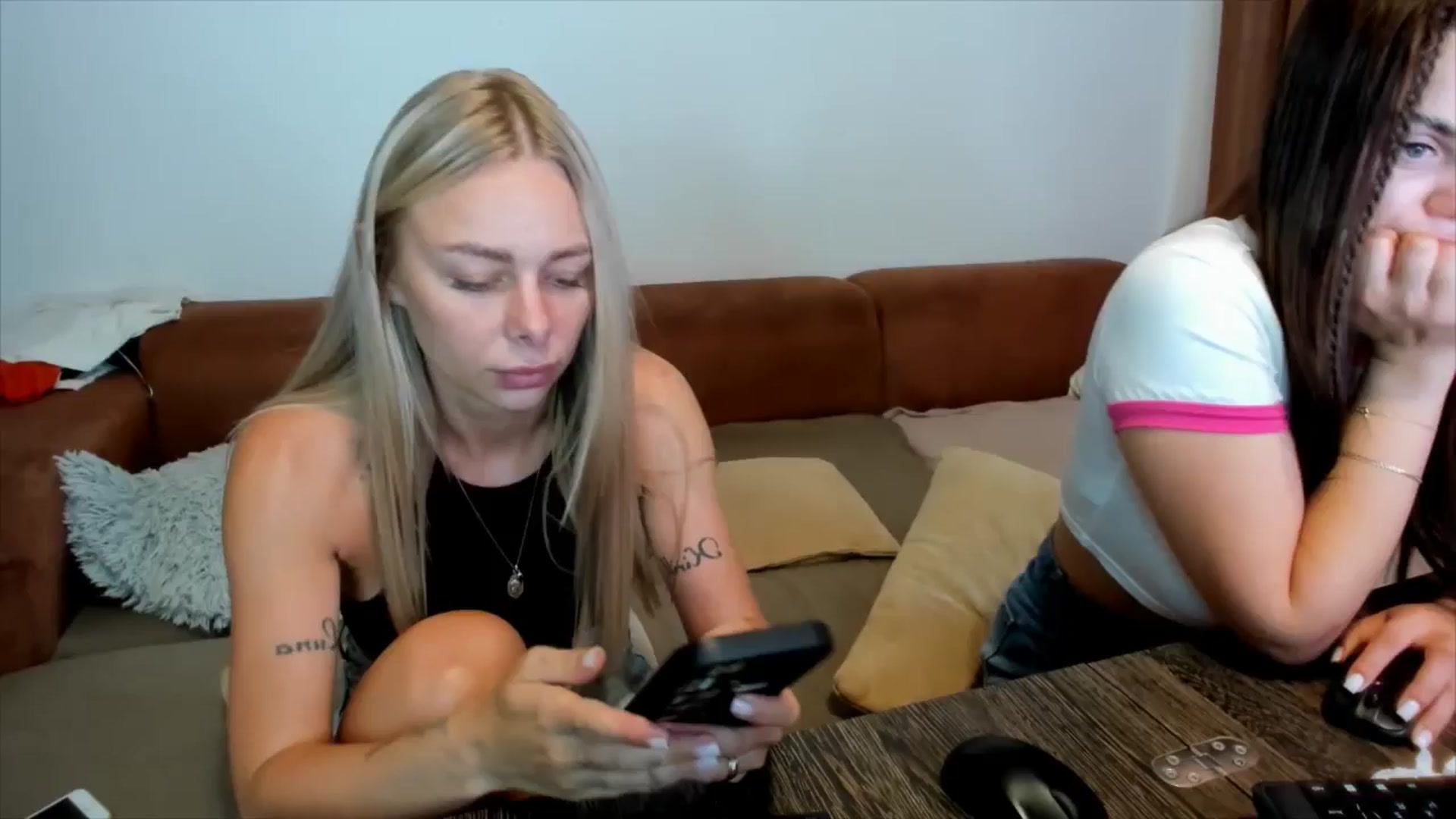 Gallery image thumbnail from YourPupsik's myfreecams stream on, 07/22/2025, 09:32 image 11 of 20