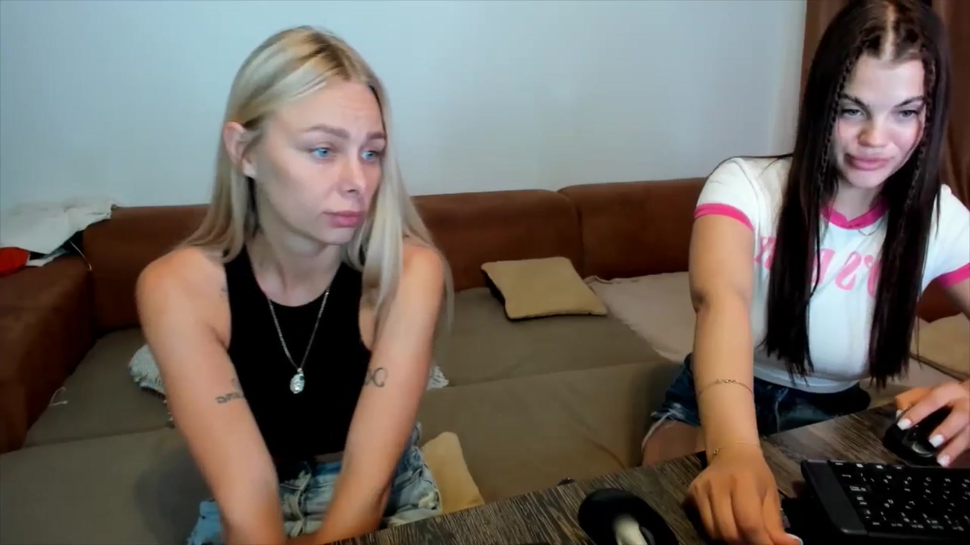 Gallery image thumbnail from YourPupsik's myfreecams stream on, 07/22/2025, 12:27 image 18 of 20