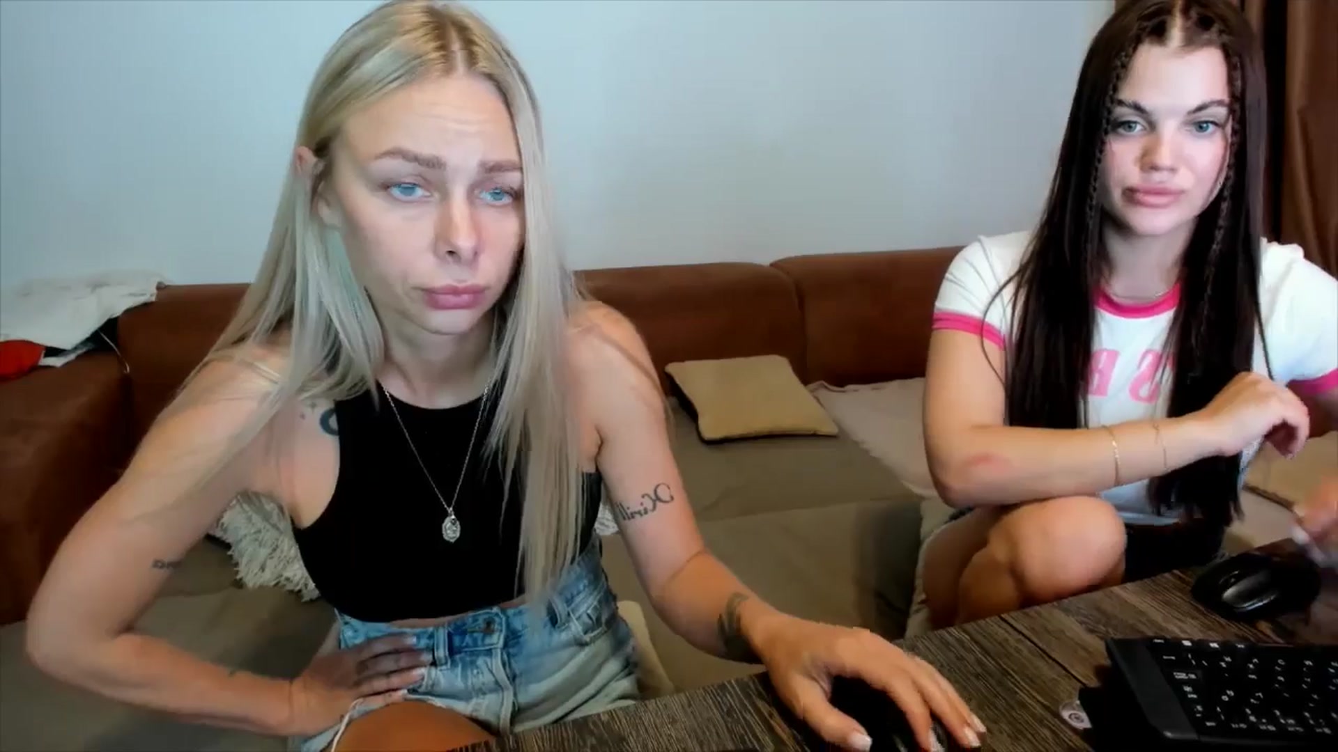 Gallery image thumbnail from YourPupsik's myfreecams stream on, 07/22/2025, 12:27 image 15 of 20