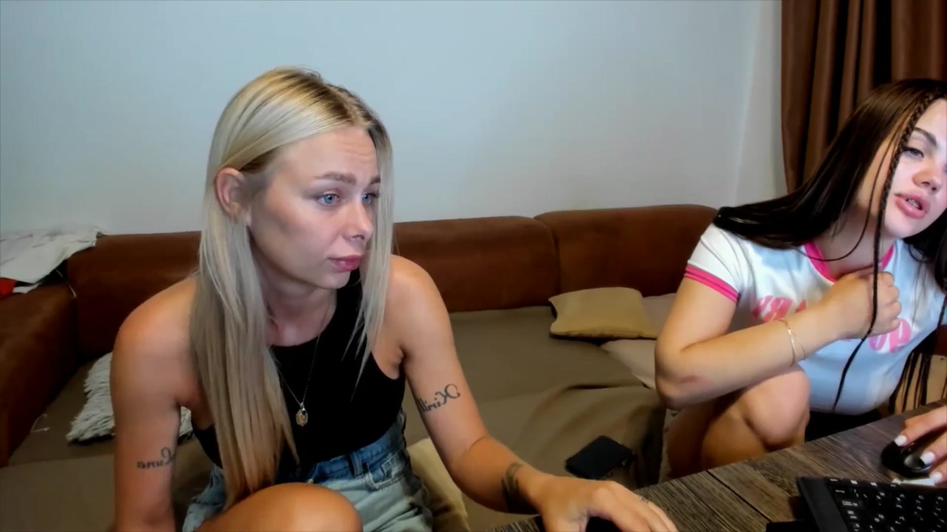 Gallery image thumbnail from YourPupsik's myfreecams stream on, 07/22/2025, 17:39 image 10 of 20