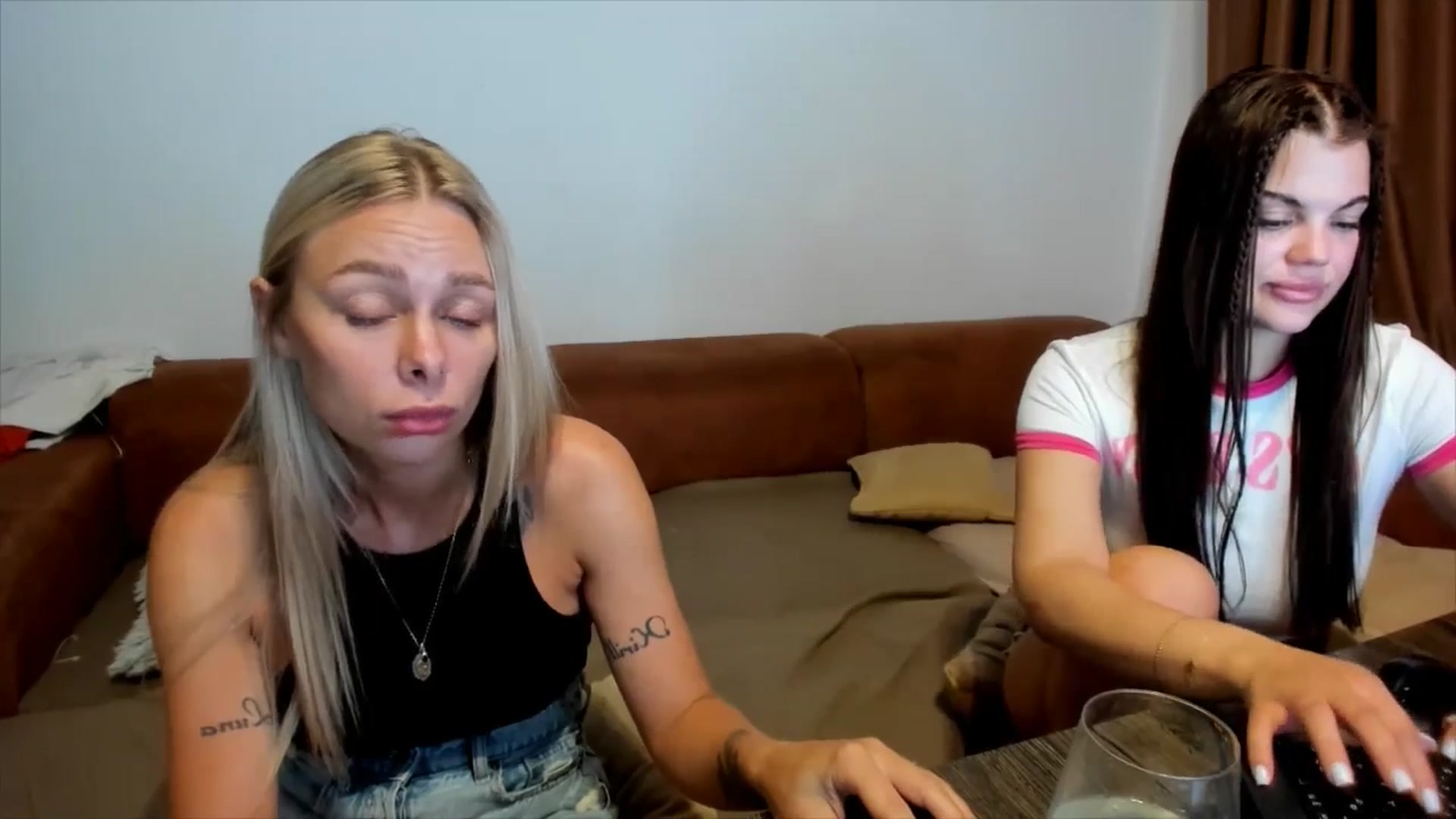 Gallery image thumbnail from YourPupsik's myfreecams stream on, 07/22/2025, 17:39 image 15 of 20