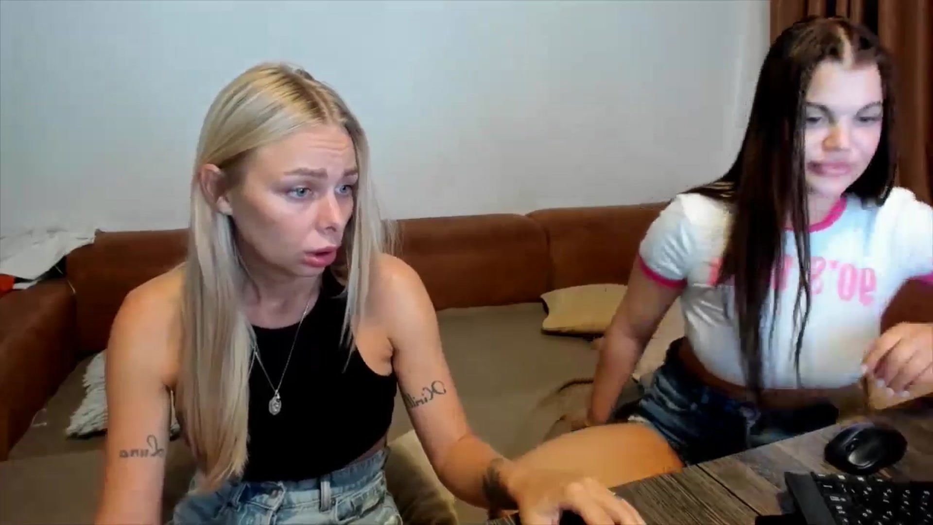 Gallery image thumbnail from YourPupsik's myfreecams stream on, 07/22/2025, 17:39 image 13 of 20