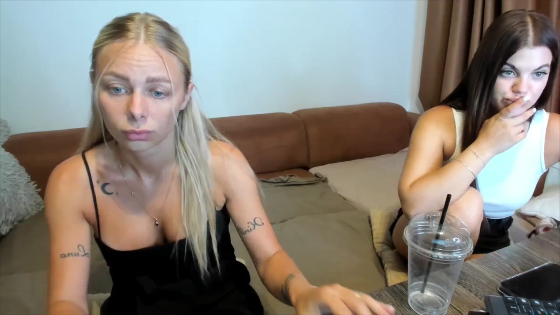 Gallery image thumbnail from YourPupsik's myfreecams stream on, 08/03/2025, 08:40 image 18 of 20