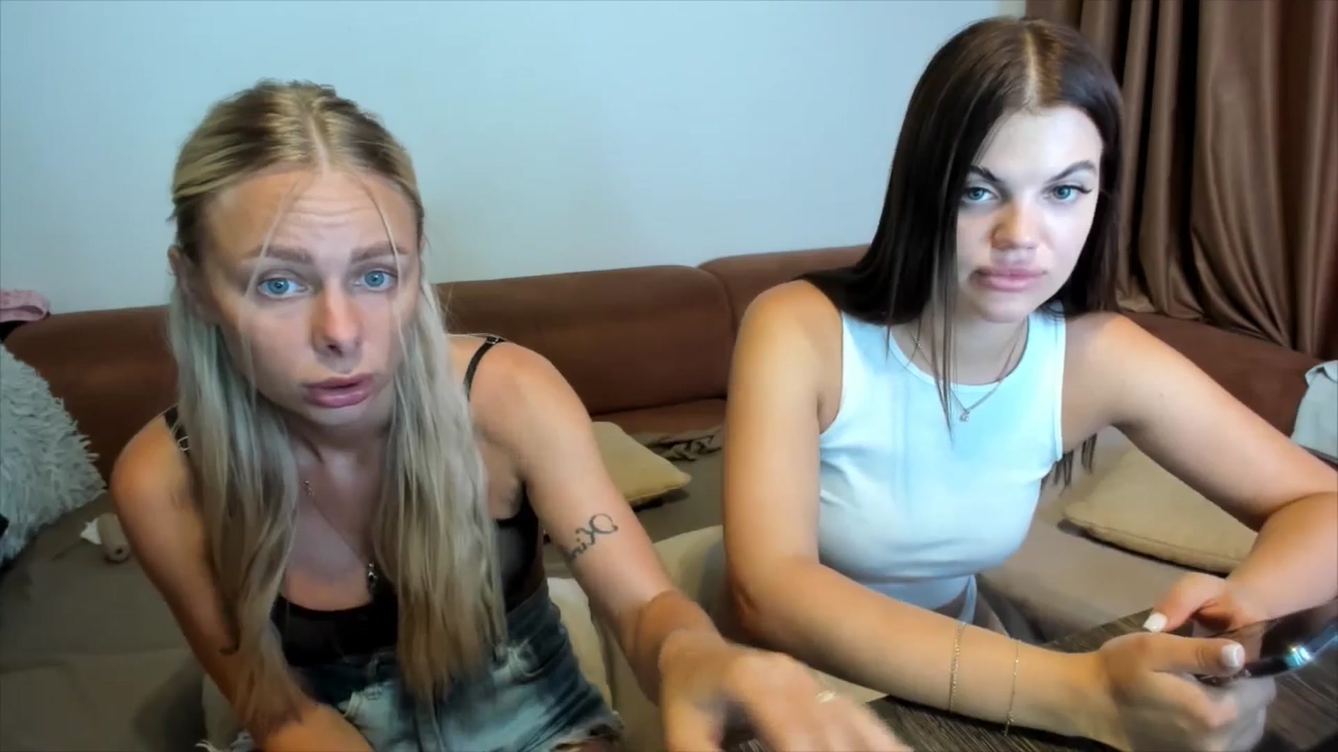 Gallery image thumbnail from YourPupsik's myfreecams stream on, 08/03/2025, 10:33 image 20 of 20