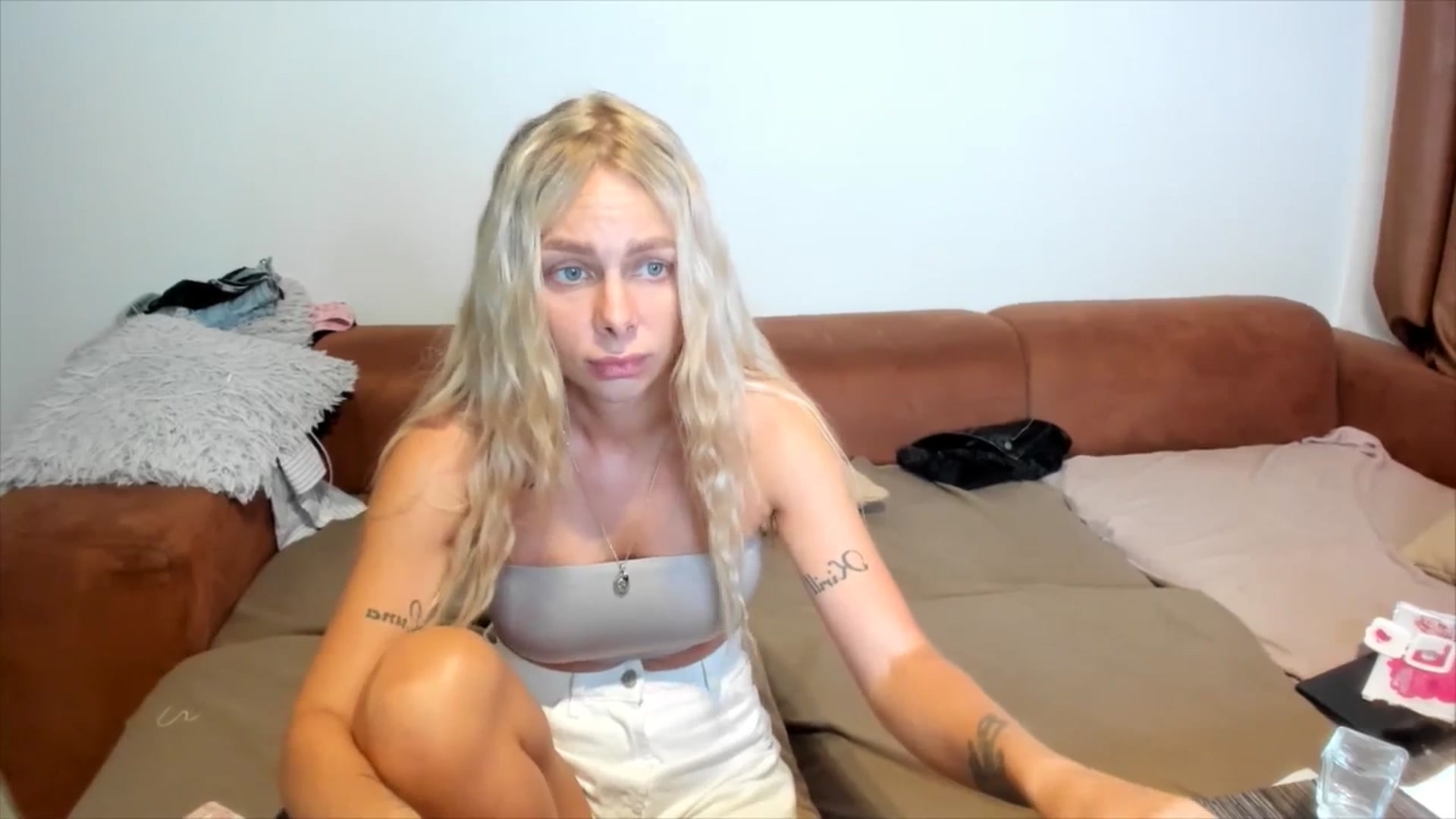 Gallery image thumbnail from YourPupsik's myfreecams stream on, 08/04/2025, 10:32 image 11 of 20