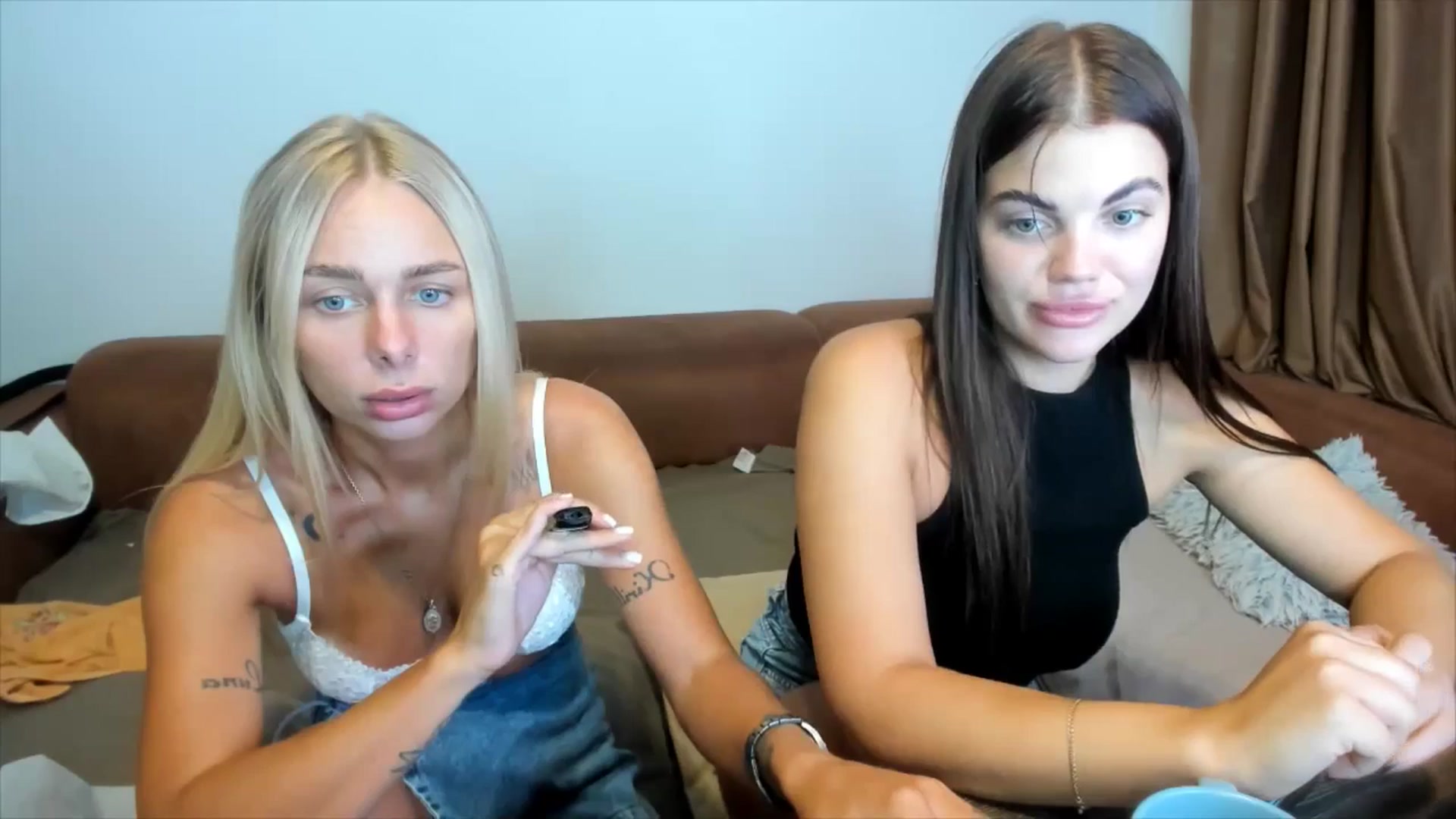 Gallery image thumbnail from YourPupsik's myfreecams stream on, 08/25/2025, 10:19 image 6 of 20