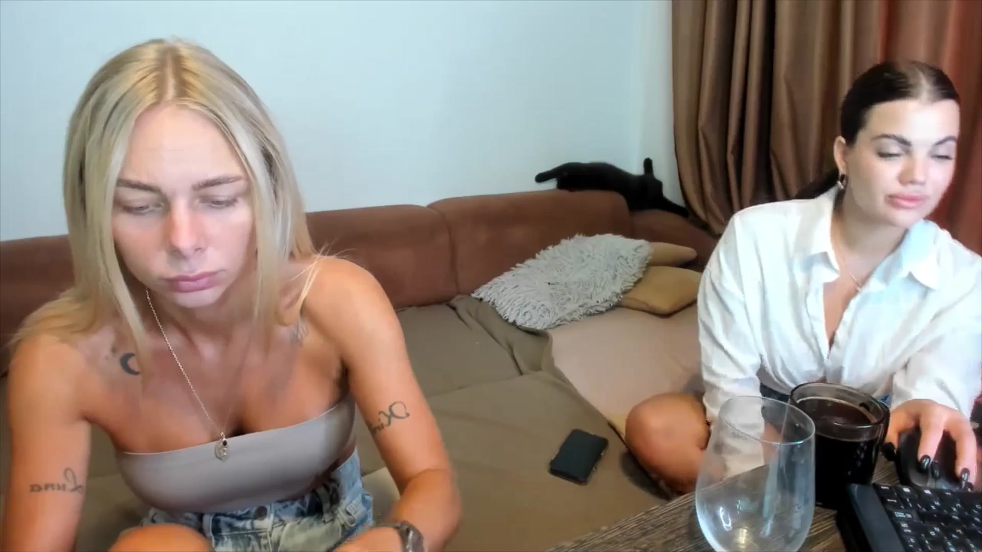 Gallery image thumbnail from YourPupsik's myfreecams stream on, 08/28/2025, 09:15 image 5 of 20