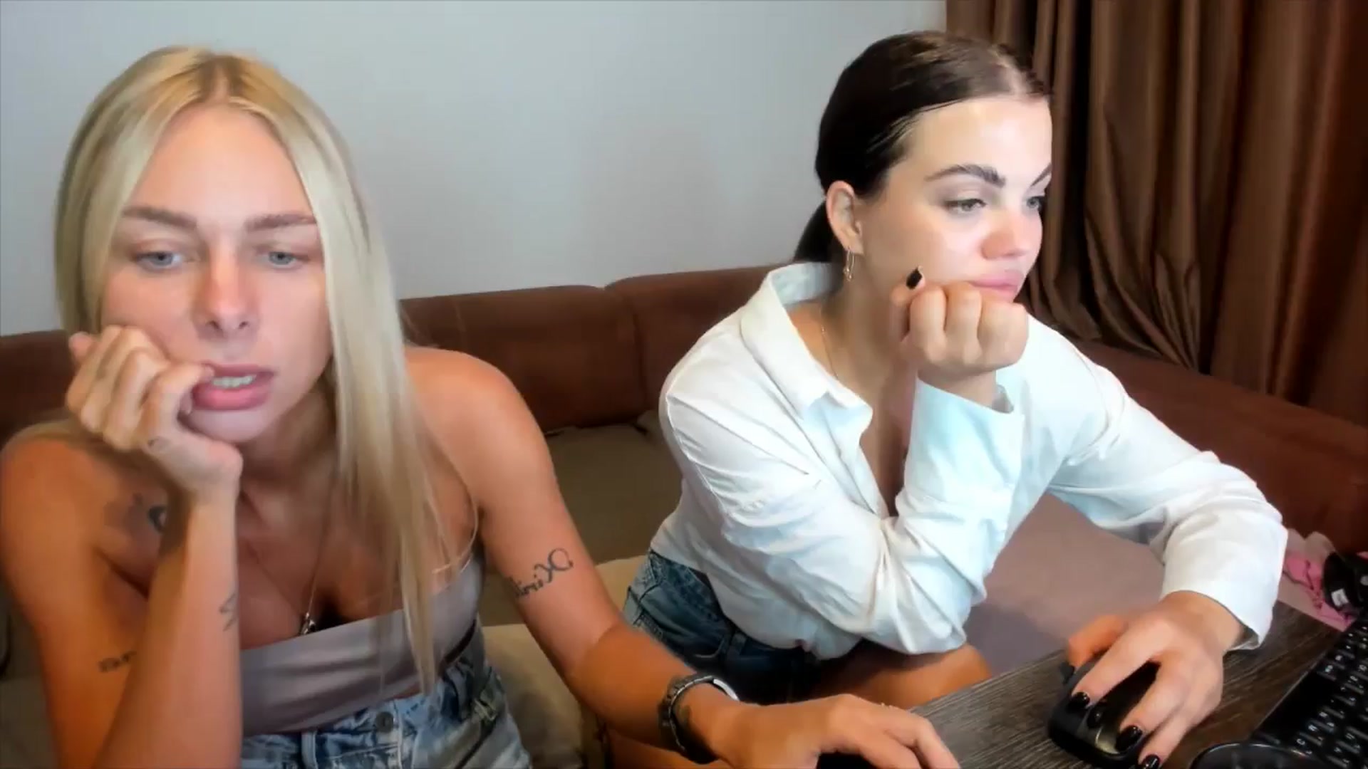 Gallery image thumbnail from YourPupsik's myfreecams stream on, 08/28/2025, 09:38 image 19 of 20