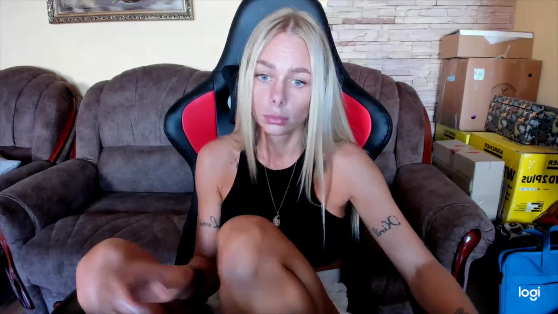 Gallery image thumbnail from YourPupsik's myfreecams stream on, 09/08/2025, 09:22 image 6 of 20