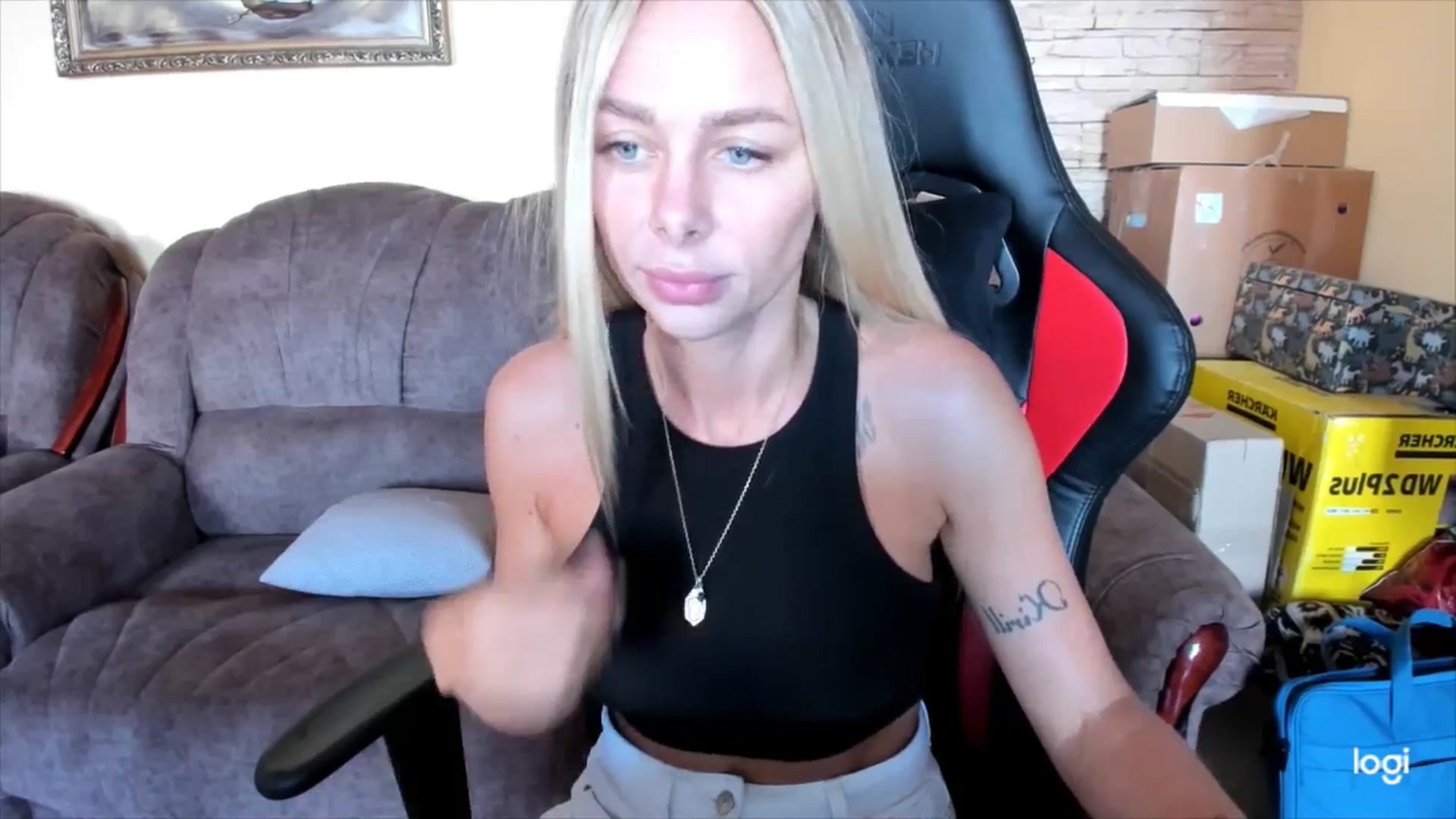Gallery image thumbnail from YourPupsik's myfreecams stream on, 09/08/2025, 09:59 image 8 of 20