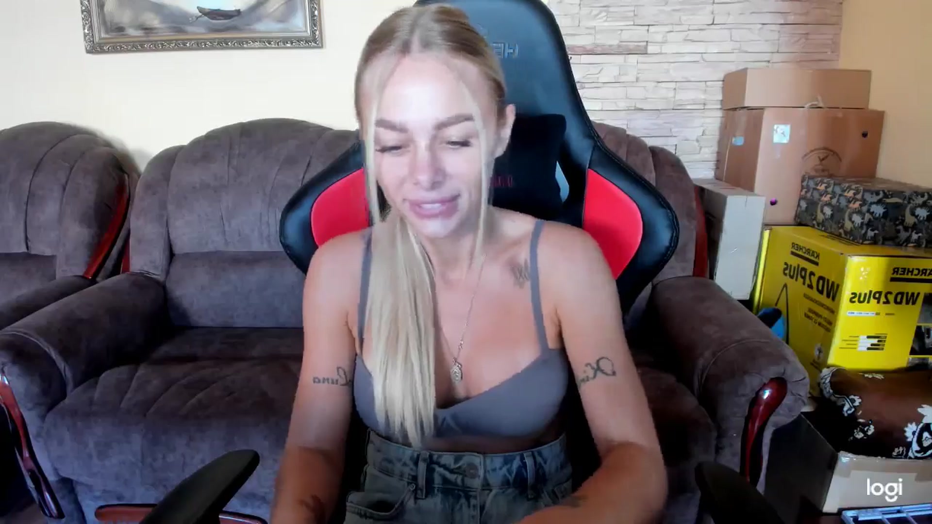 Gallery image thumbnail from YourPupsik's myfreecams stream on, 09/21/2025, 08:53 image 12 of 20