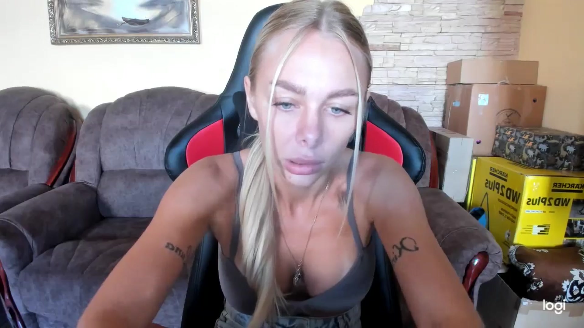 Gallery image thumbnail from YourPupsik's myfreecams stream on, 09/21/2025, 09:53 image 6 of 20