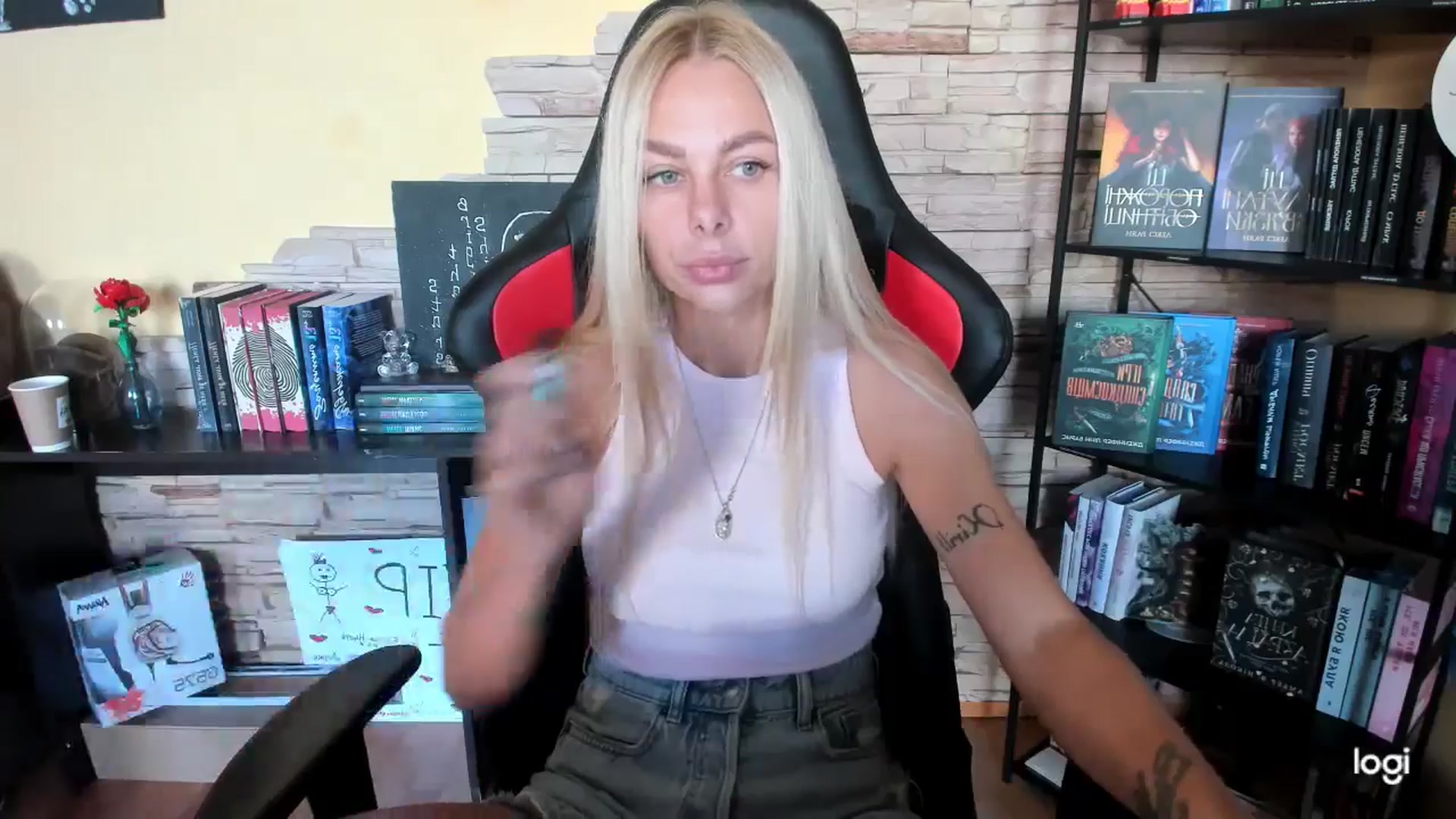 Gallery image thumbnail from YourPupsik's myfreecams stream on, 09/27/2025, 08:50 image 2 of 20