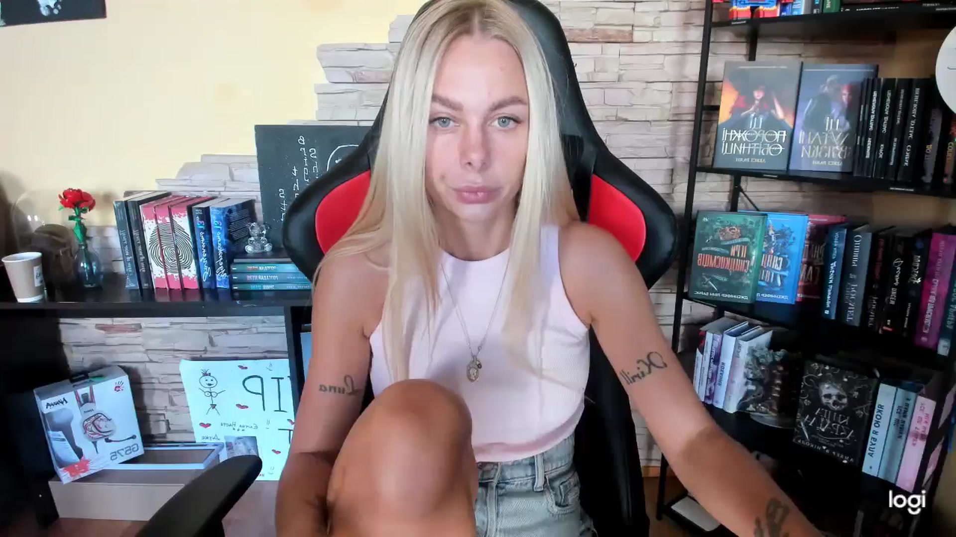 Gallery image thumbnail from YourPupsik's myfreecams stream on, 09/27/2025, 09:46 image 3 of 20