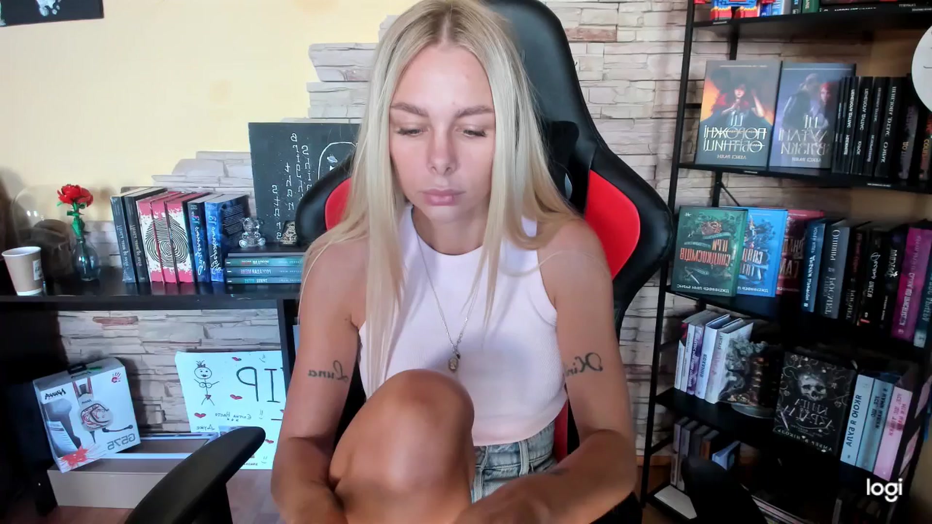 Gallery image thumbnail from YourPupsik's myfreecams stream on, 09/27/2025, 09:46 image 10 of 20