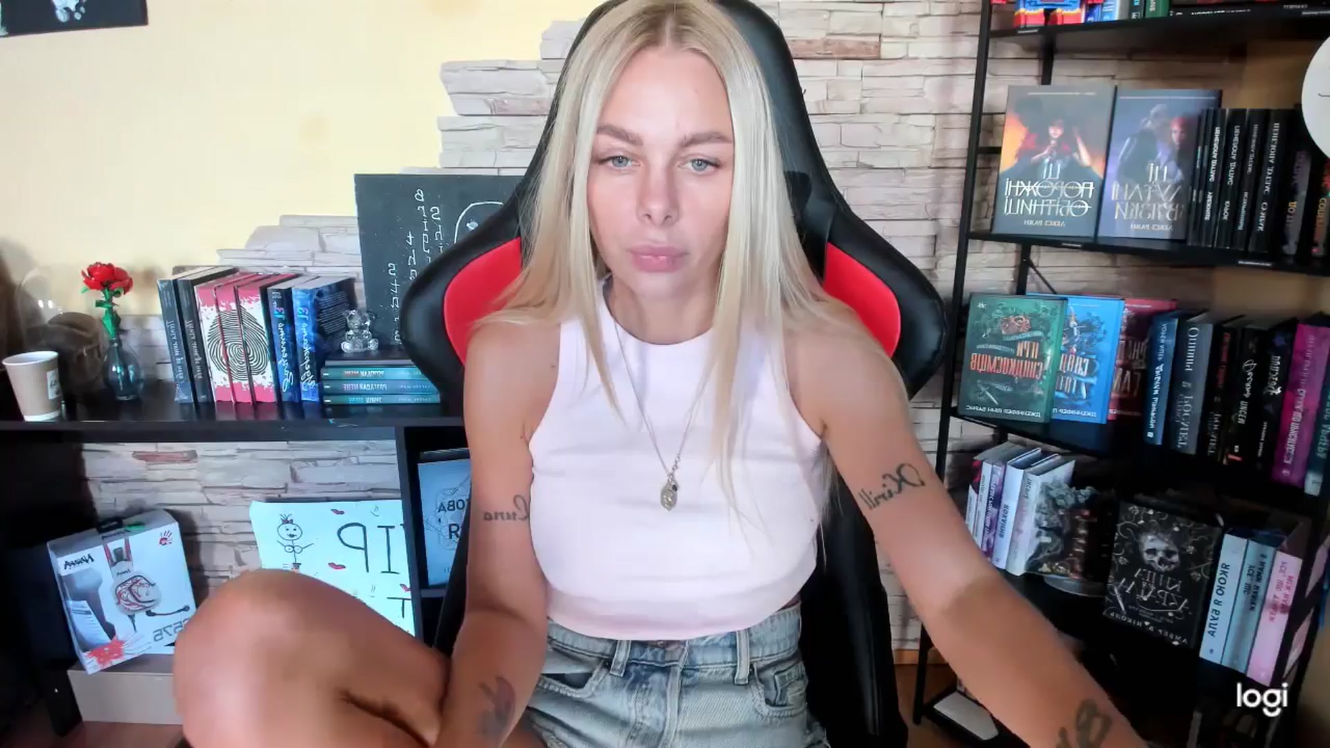 Gallery image thumbnail from YourPupsik's myfreecams stream on, 09/27/2025, 09:46 image 8 of 20