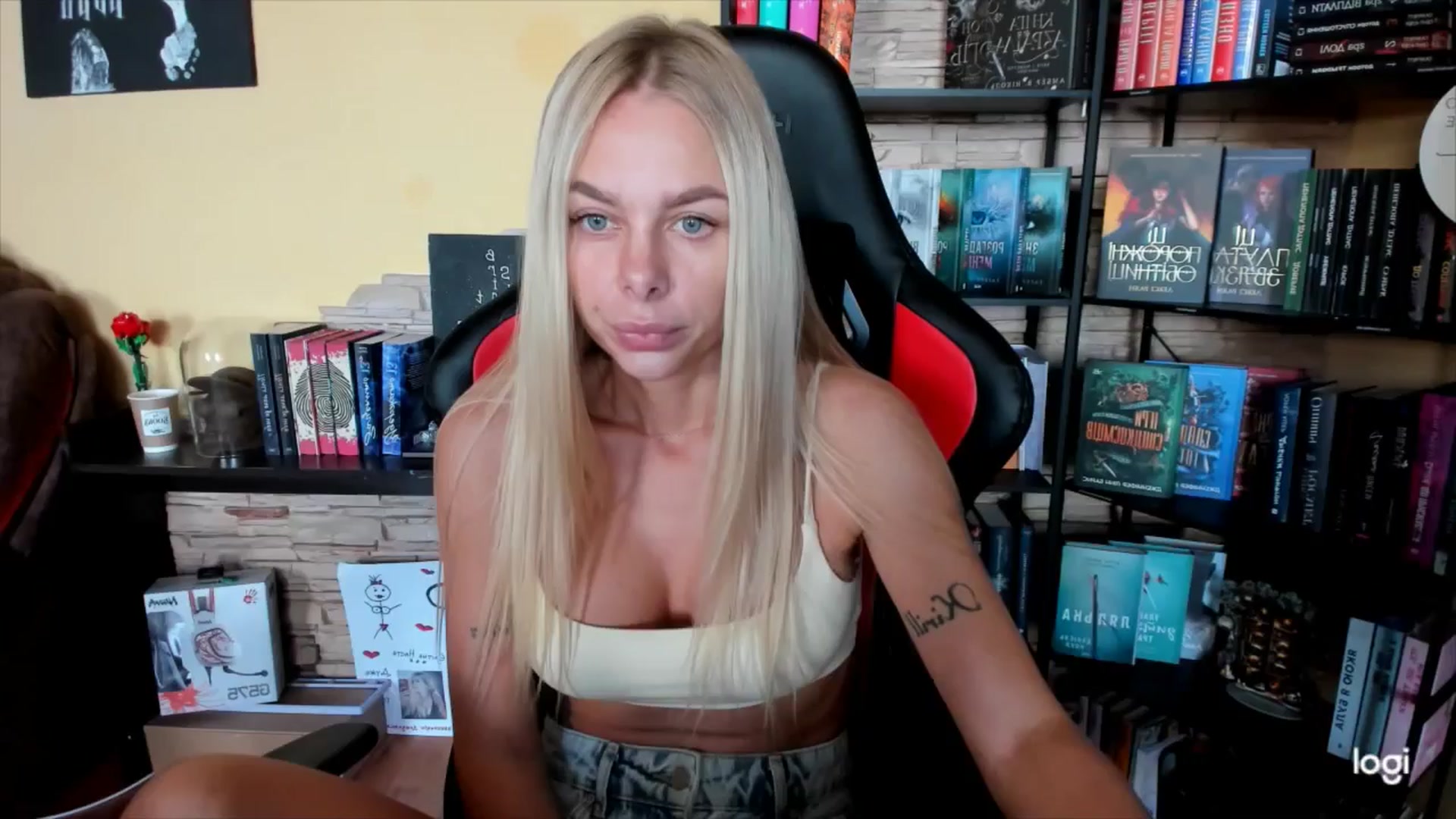 Gallery image thumbnail from YourPupsik's myfreecams stream on, 10/13/2025, 10:26 image 1 of 20