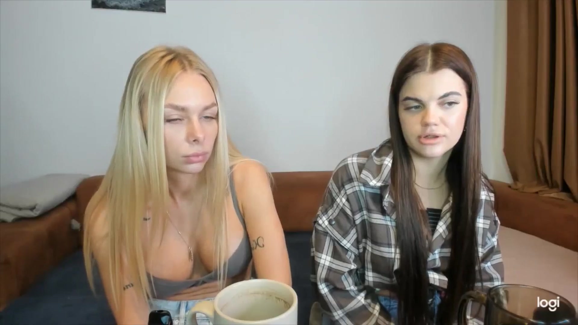 Gallery image thumbnail from YourPupsik's myfreecams stream on, 11/03/2025, 11:51 image 13 of 20